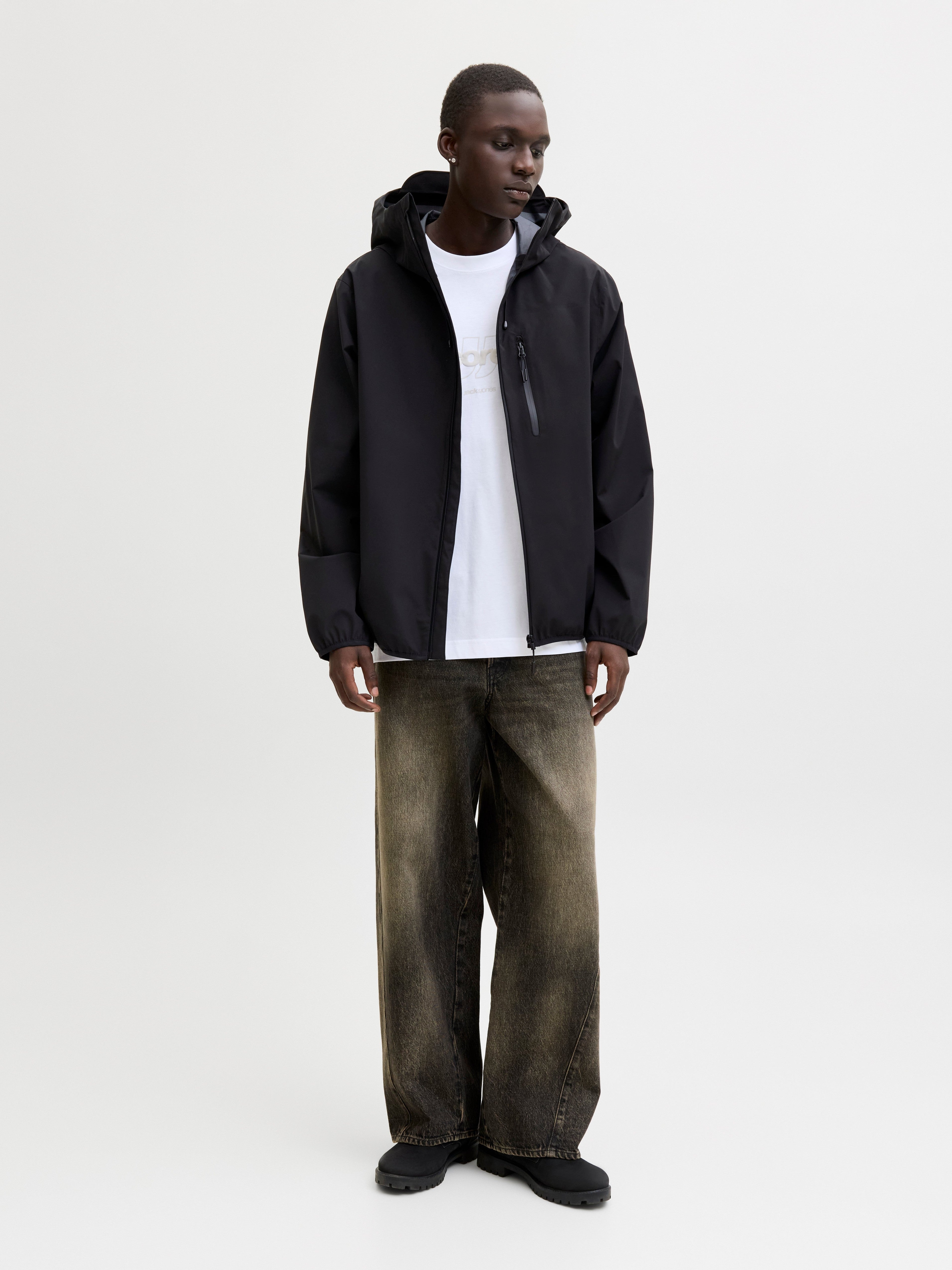 JACK & JONES JCOFUSION technical jacket in black - Image 5