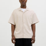 JACK & JONES JCOHORIZON plisse resort shirt in moonbeam - Image 1