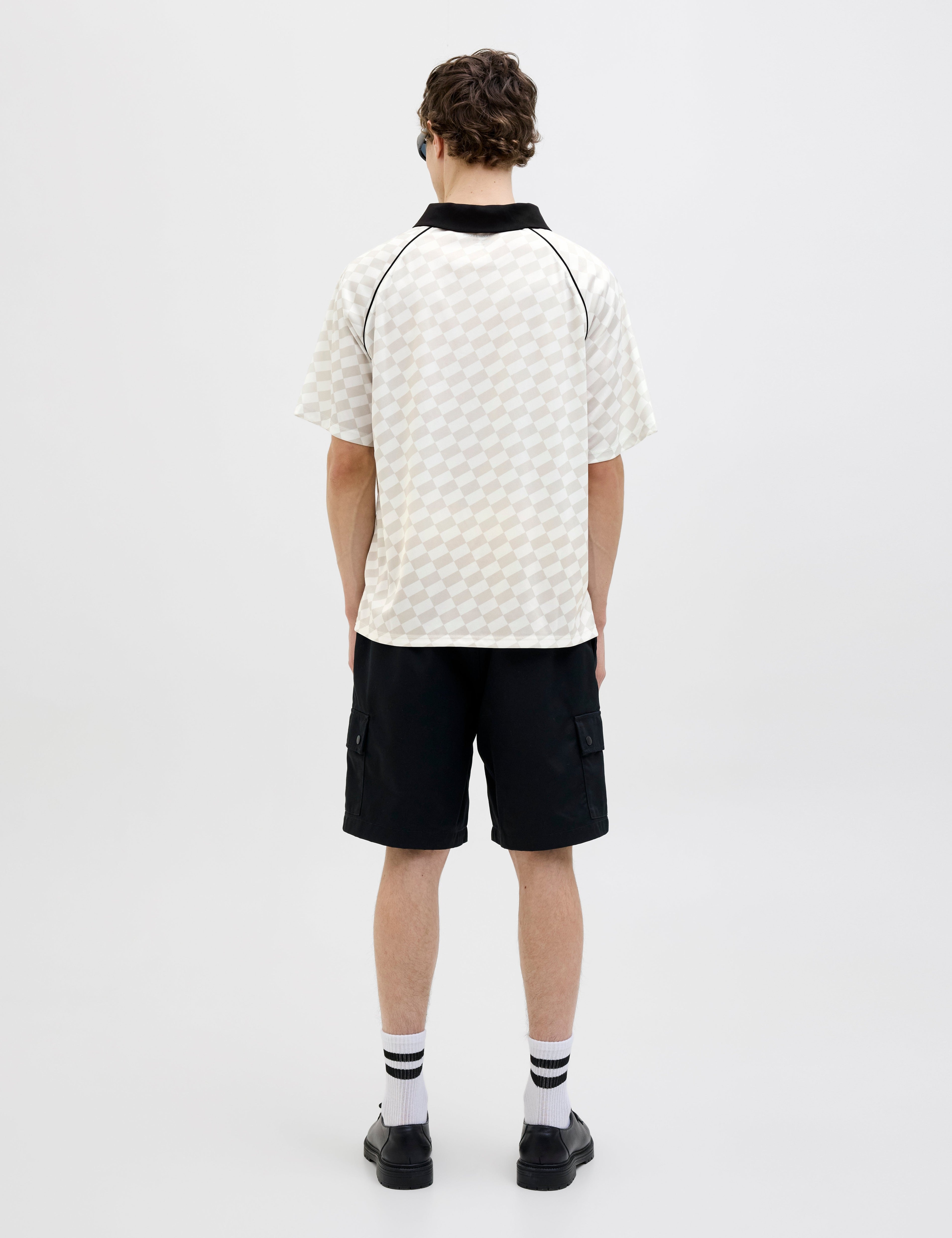 JACK & JONES JCORETREAT aop mesh open collar polo in cloud dancer - Image 2