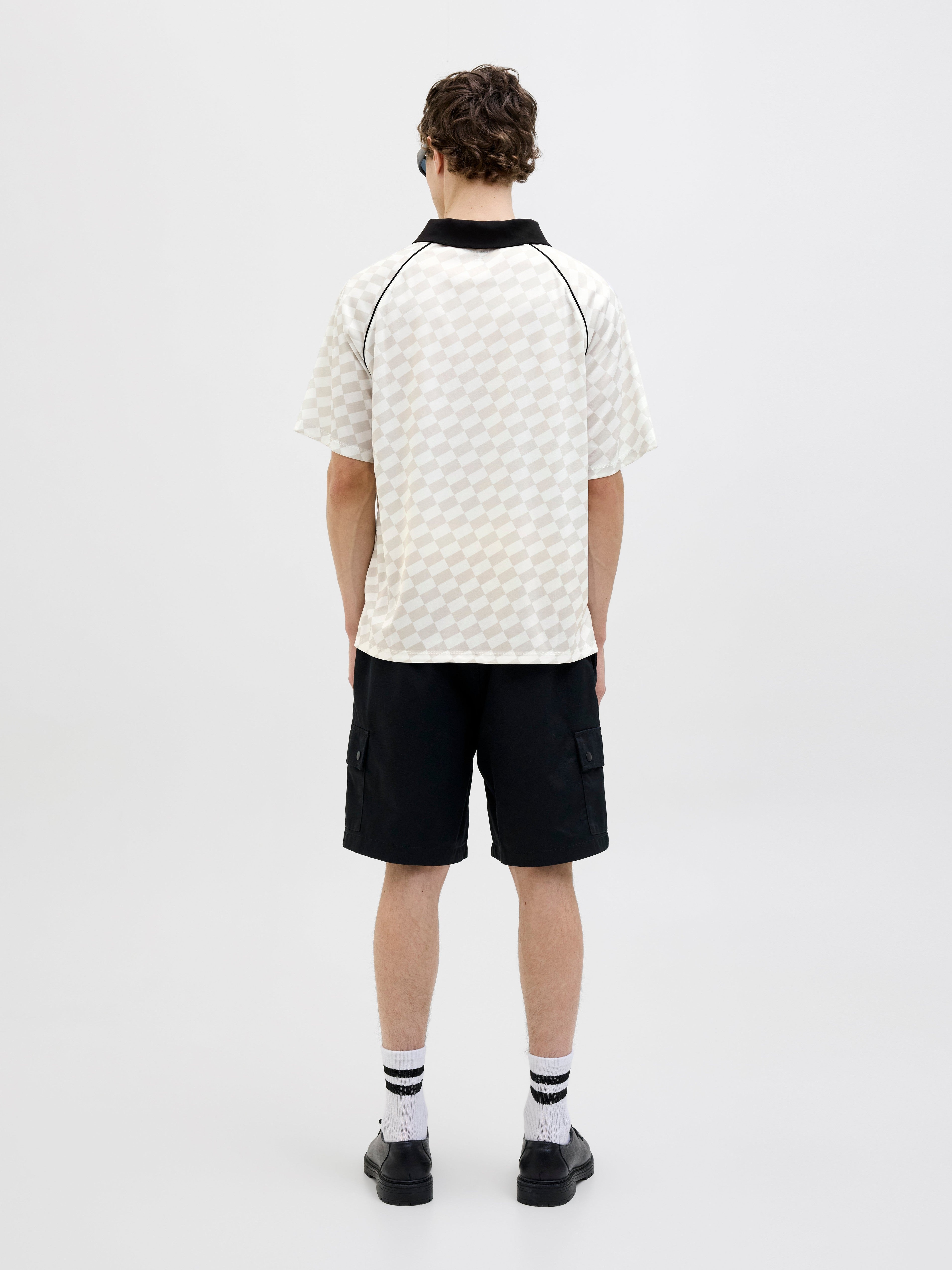 JACK & JONES JCORETREAT aop mesh open collar polo in cloud dancer - Image 2