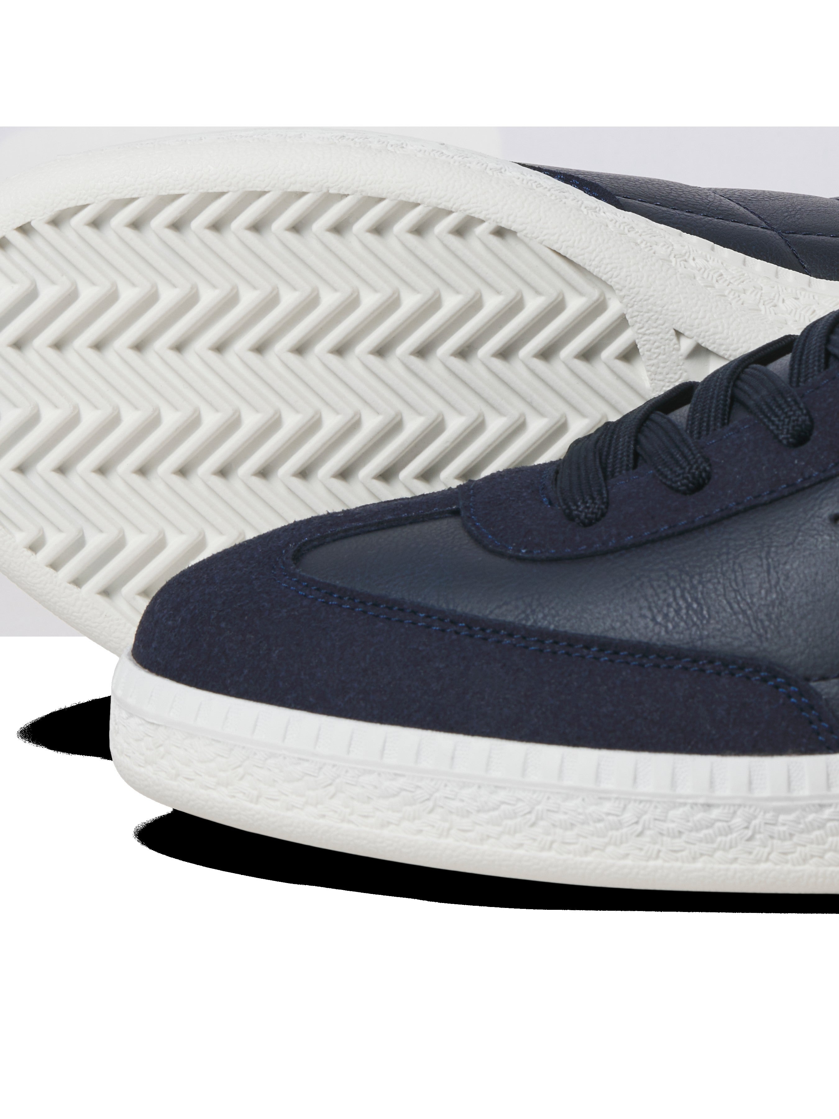 JACK & JONES JFWKLEEN pu combo sneaker in black mono - Image 6