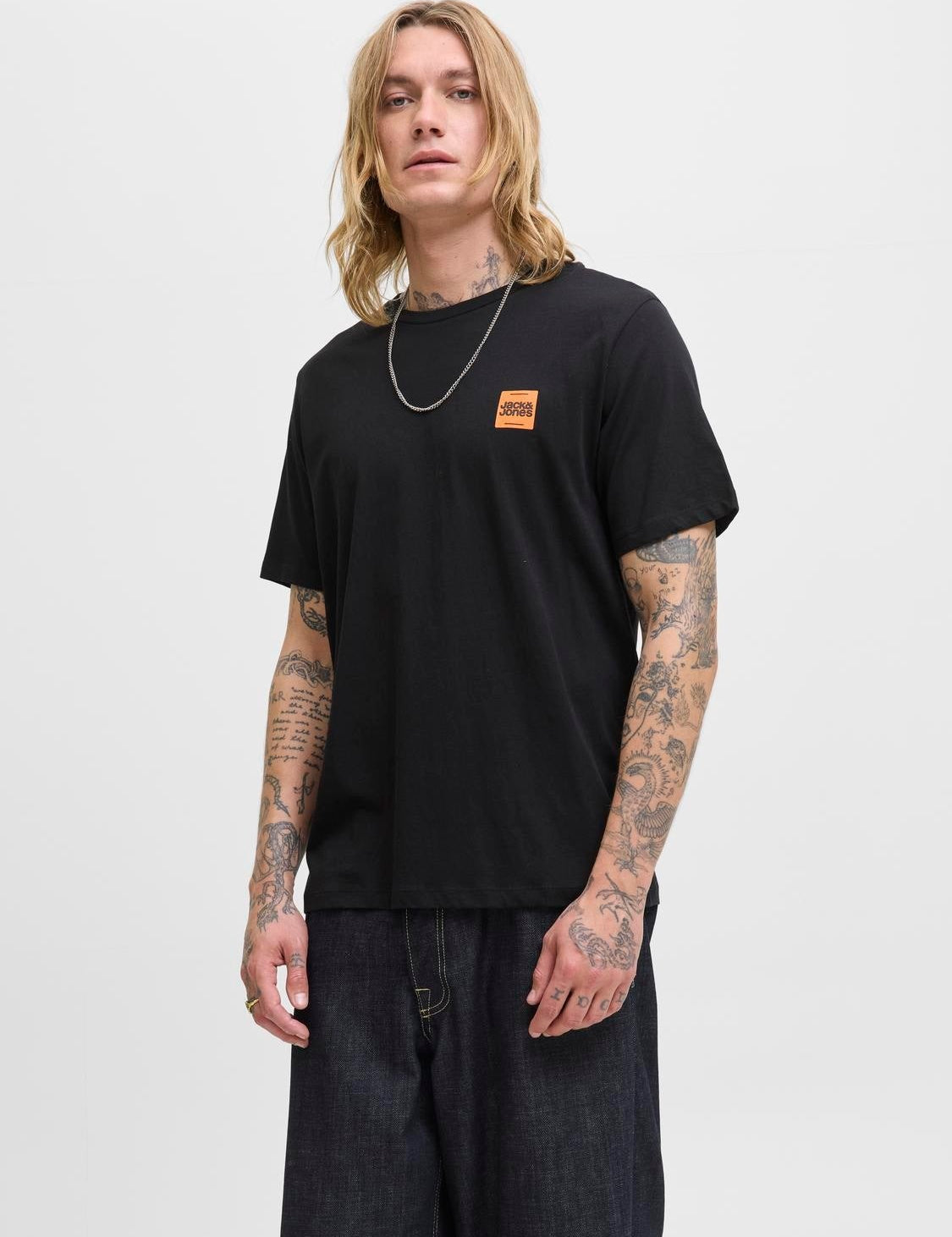 JACK & JONES JJBRANDY tee crew neck in black - Image 1