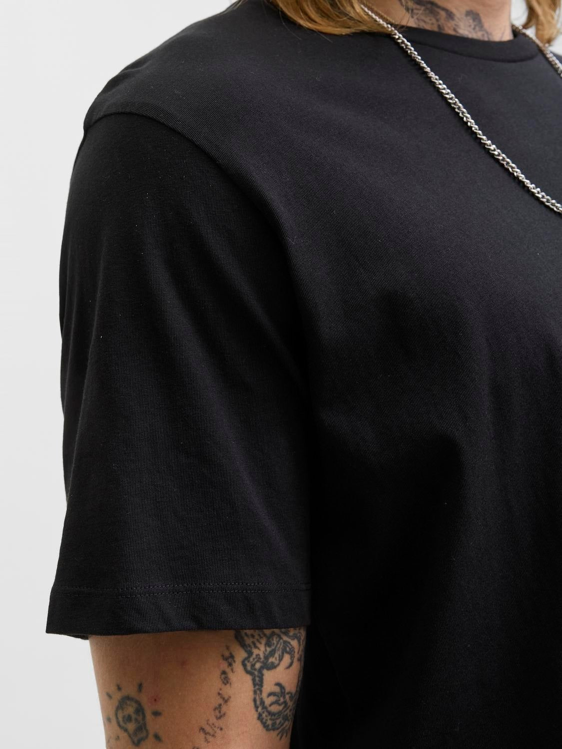 JACK & JONES JJBRANDY tee crew neck in black - Image 6