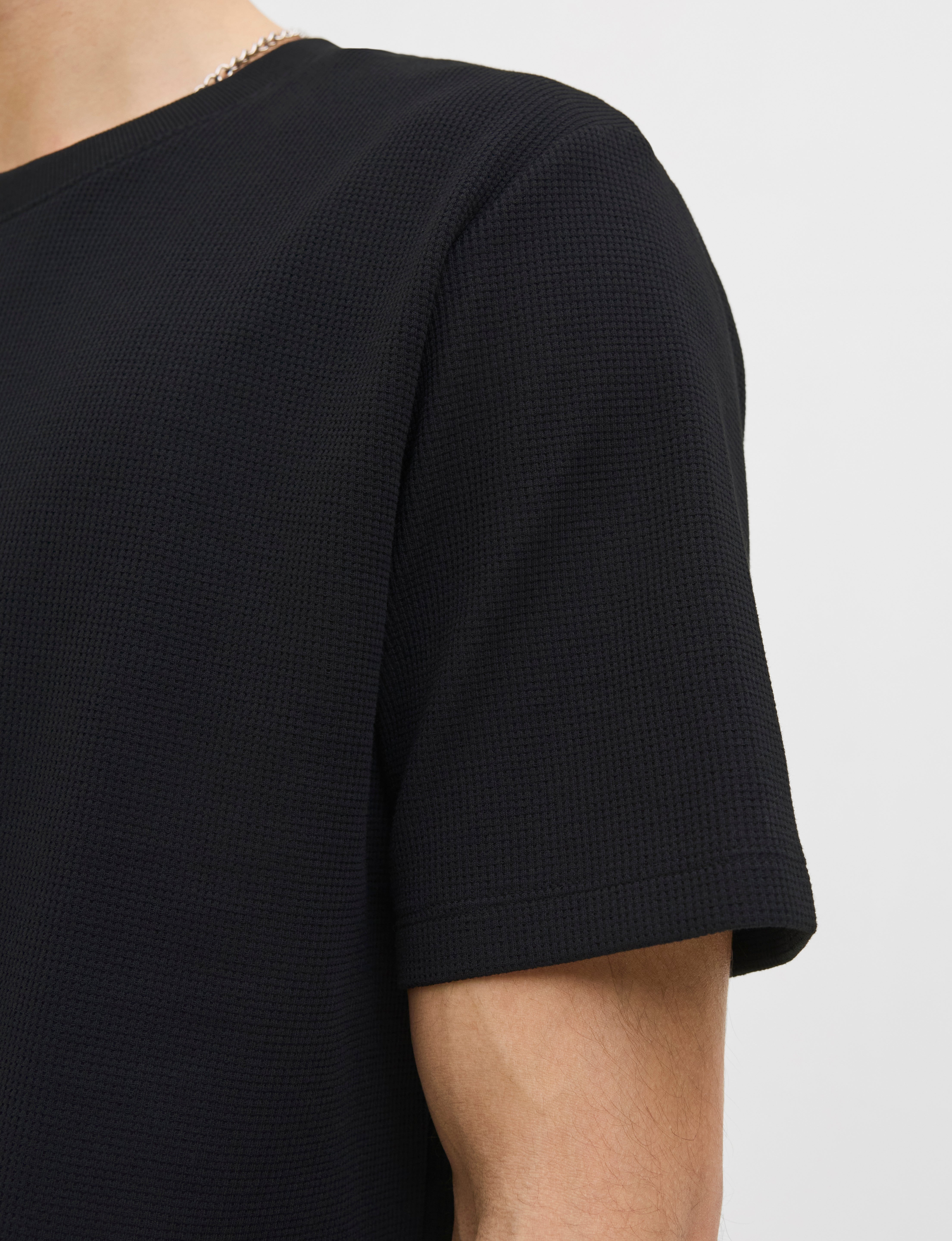 JACK & JONES JJEAUSTIN tee - black