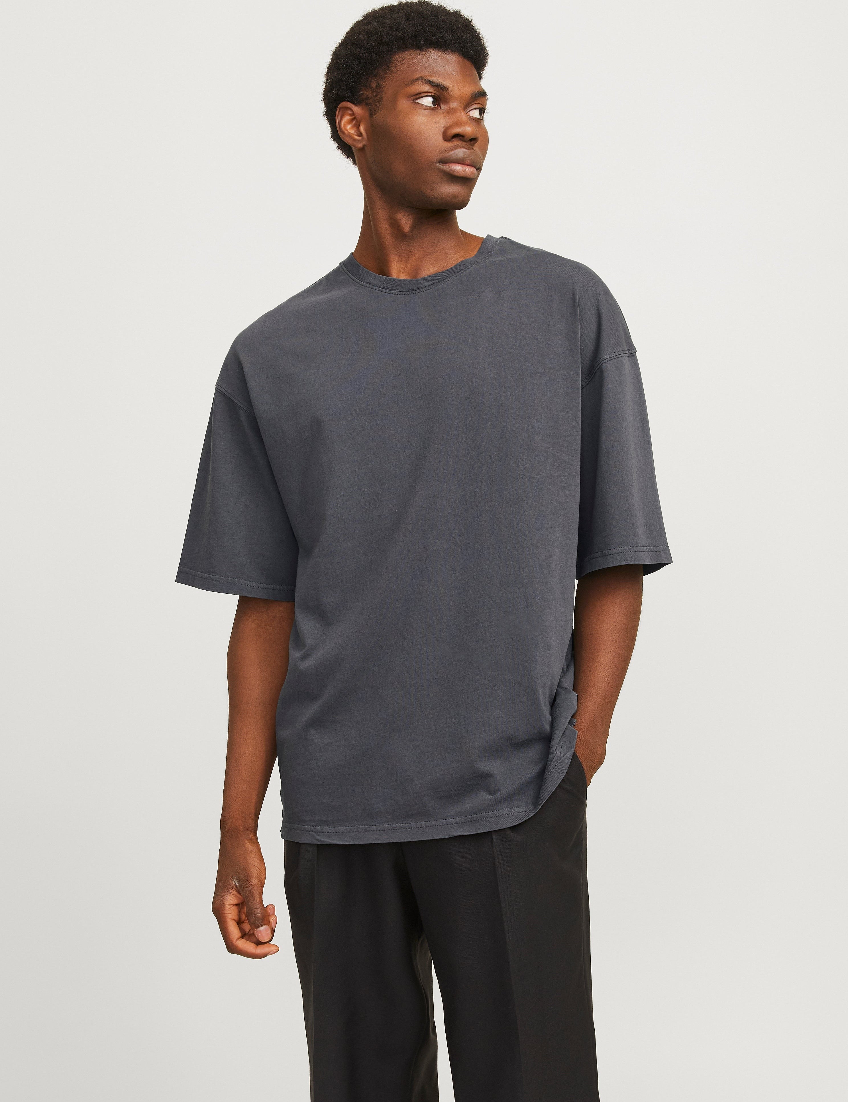 JACK & JONES JJECHARGE faded tee o-neck in castlerock - Image 1