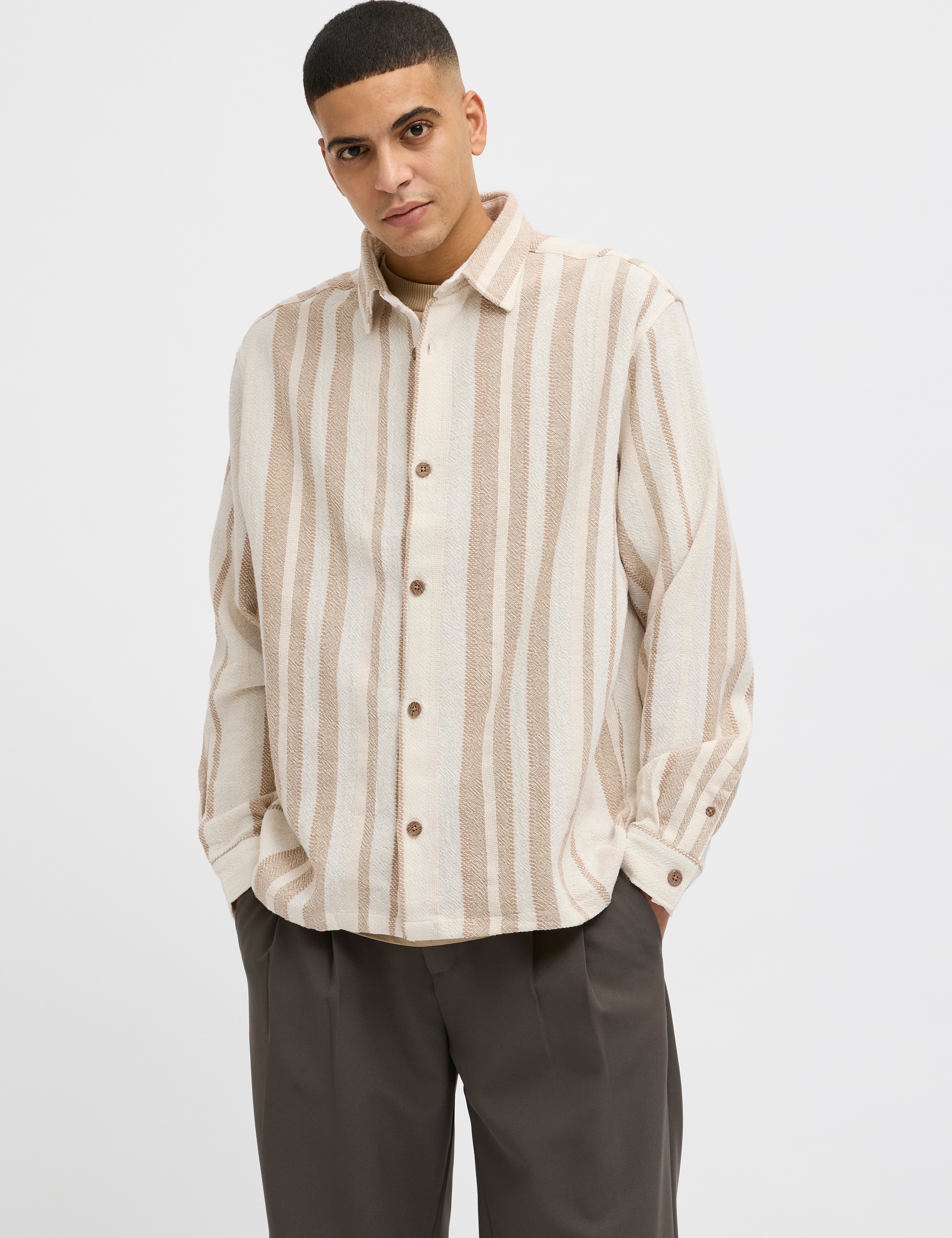 JACK & JONES JJECHARGE overshirt in white - Image 1