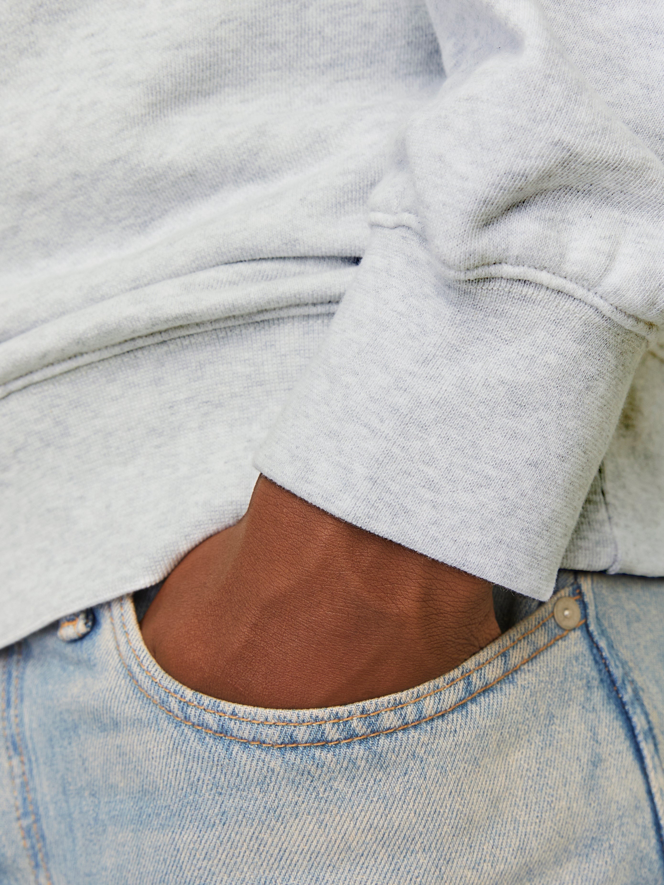 JACK & JONES JJECHARGE sweat crew neck in white melange - Image 5