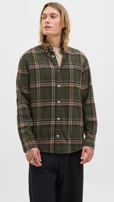 JACK & JONES JJECLASSIC flannel check shirt in rosin - Image 1