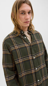 JACK & JONES JJECLASSIC flannel check shirt in rosin - Image 7