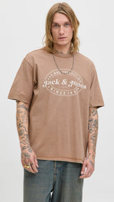JACK & JONES JJEDOVER print tee crew neck in monks robe - Image 1