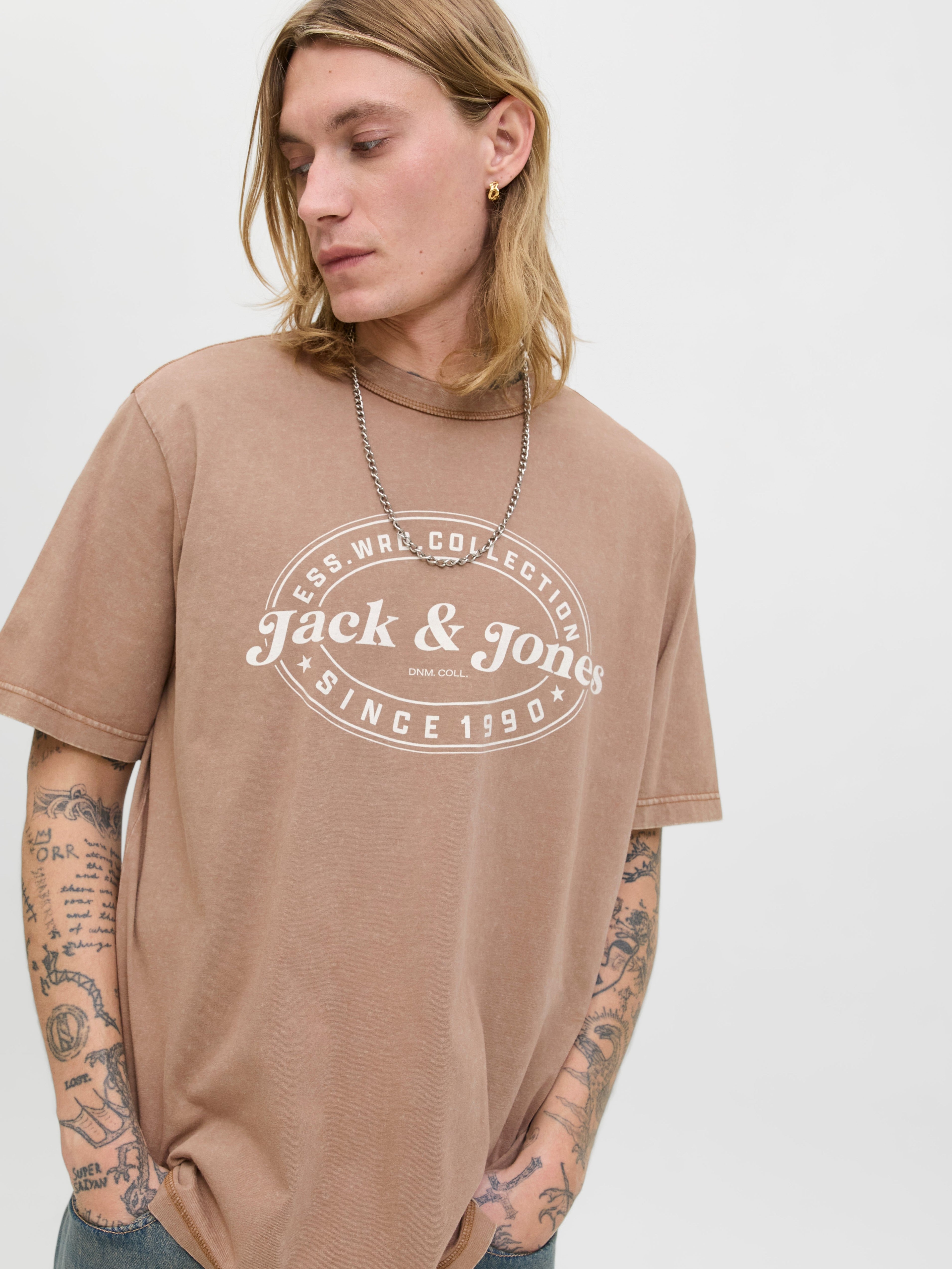 JACK & JONES JJEDOVER print tee crew neck in monks robe - Image 7