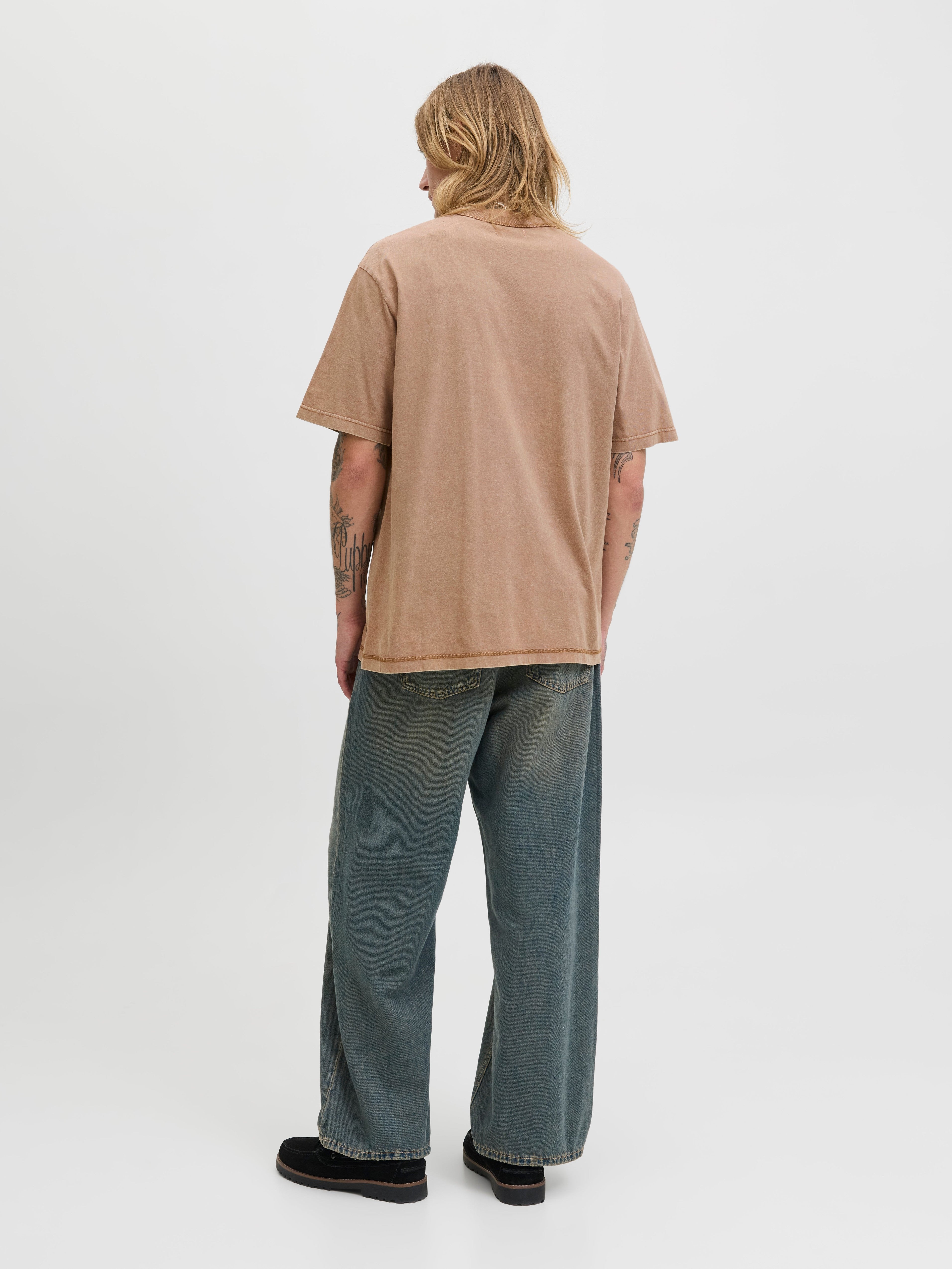 JACK & JONES JJEDOVER print tee crew neck in monks robe - Image 2