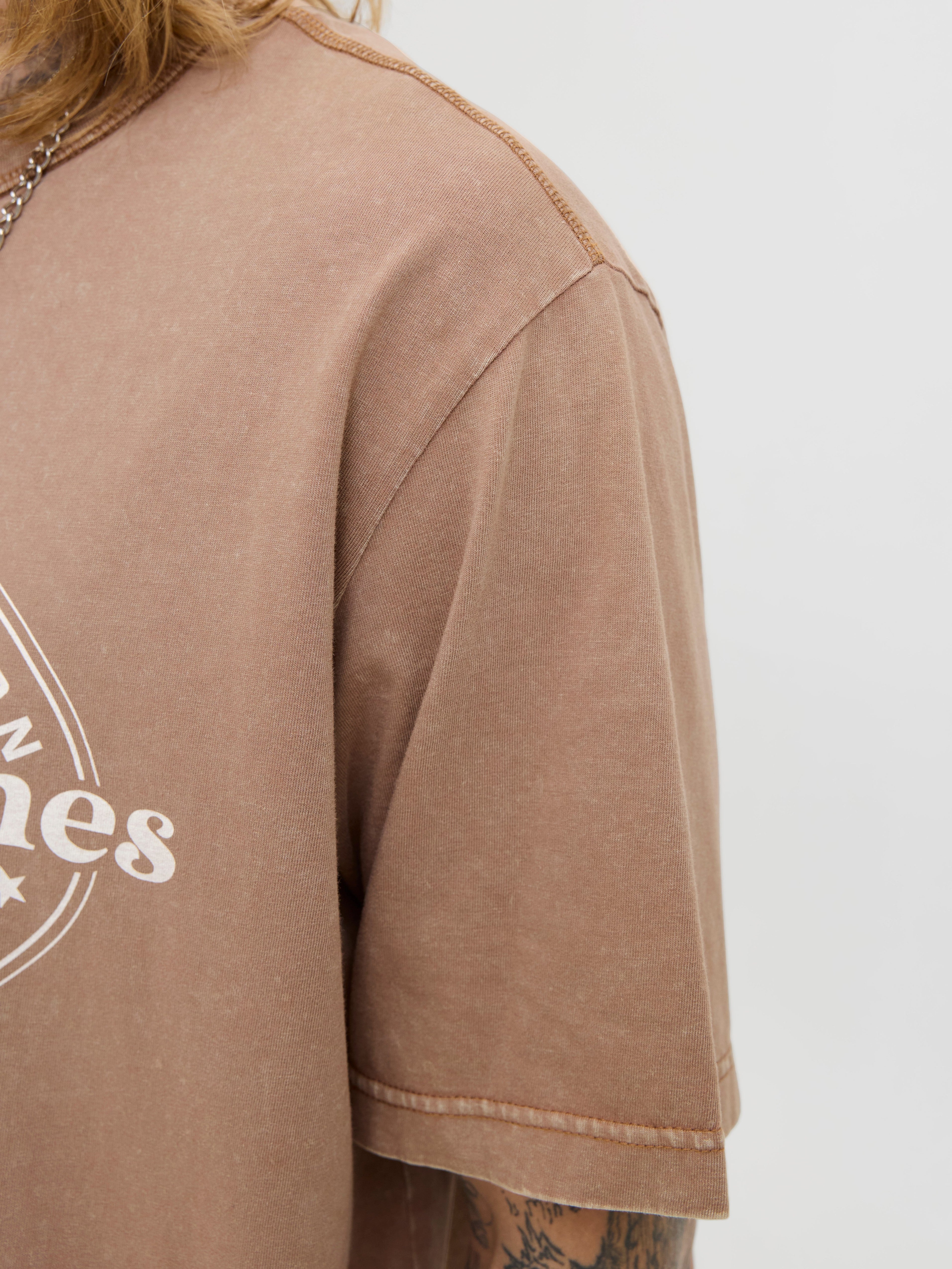 JACK & JONES JJEDOVER print tee crew neck in monks robe - Image 5