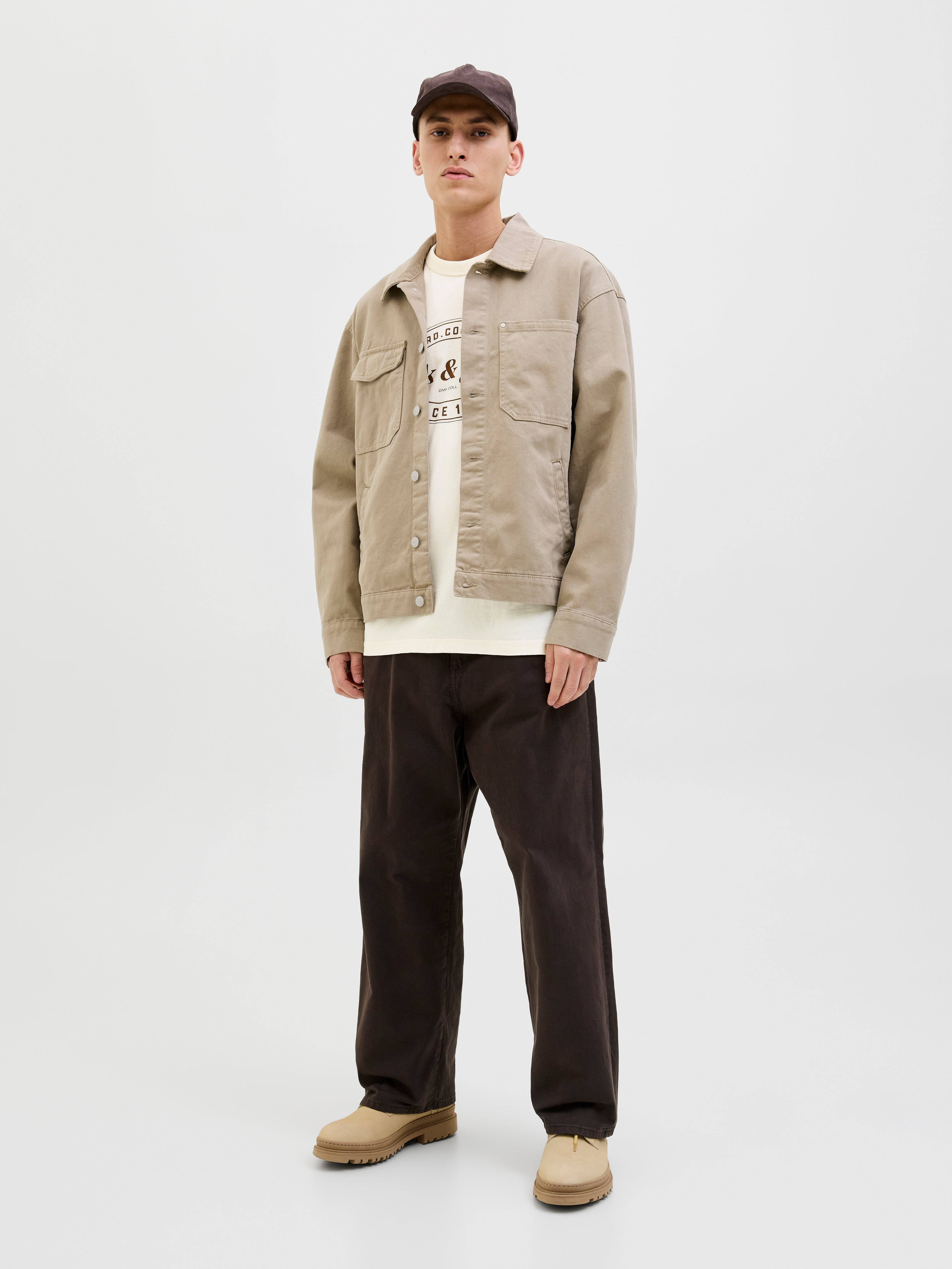 JACK & JONES JJEDOVER print tee crew neck in antique white - Image 4