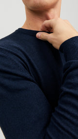 JACK & JONES JJEEMIL knit crew neck in navy blazer - Image 6