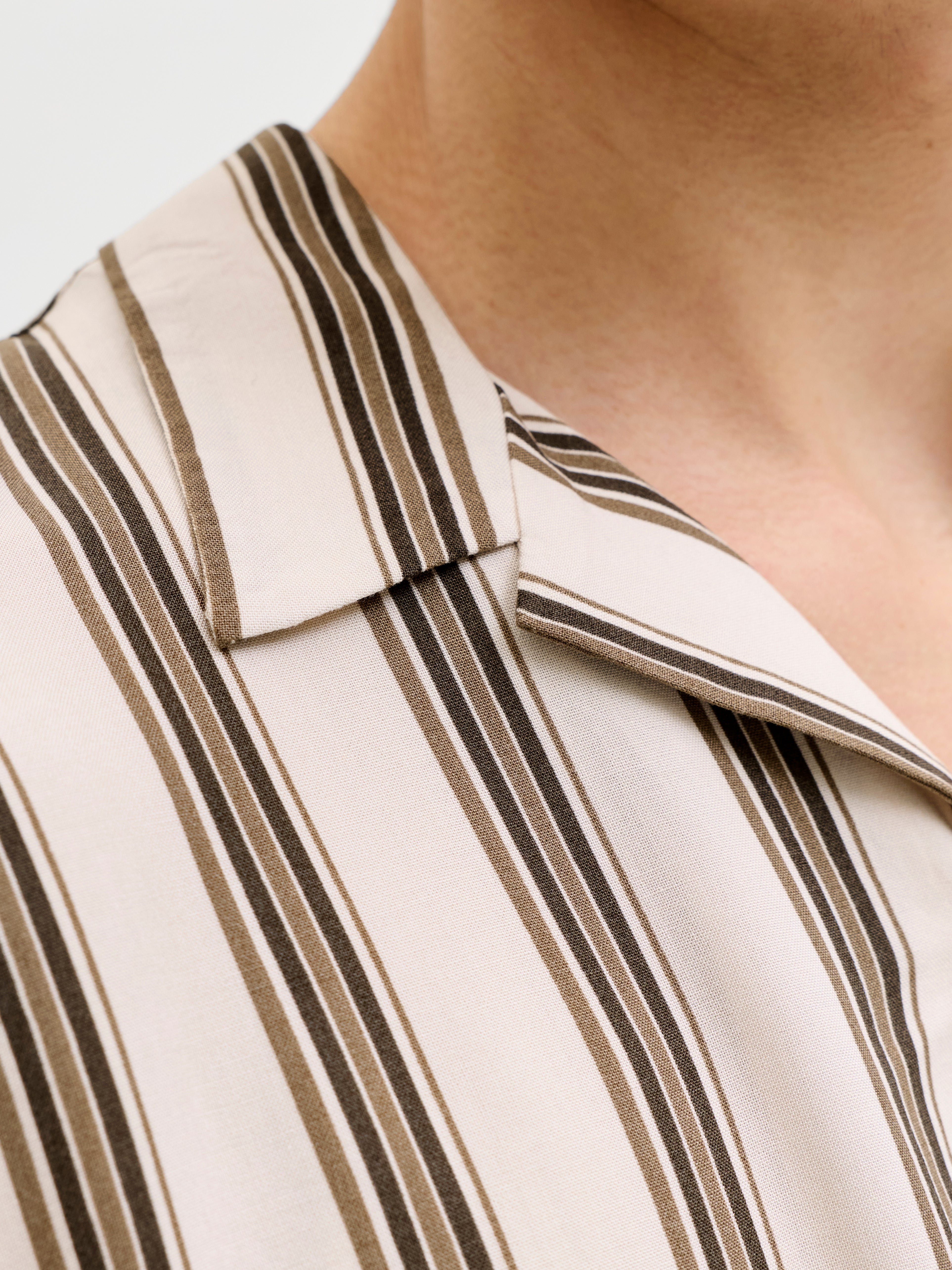 JACK & JONES JJEJEFF resort stripe shirt - moonbeam