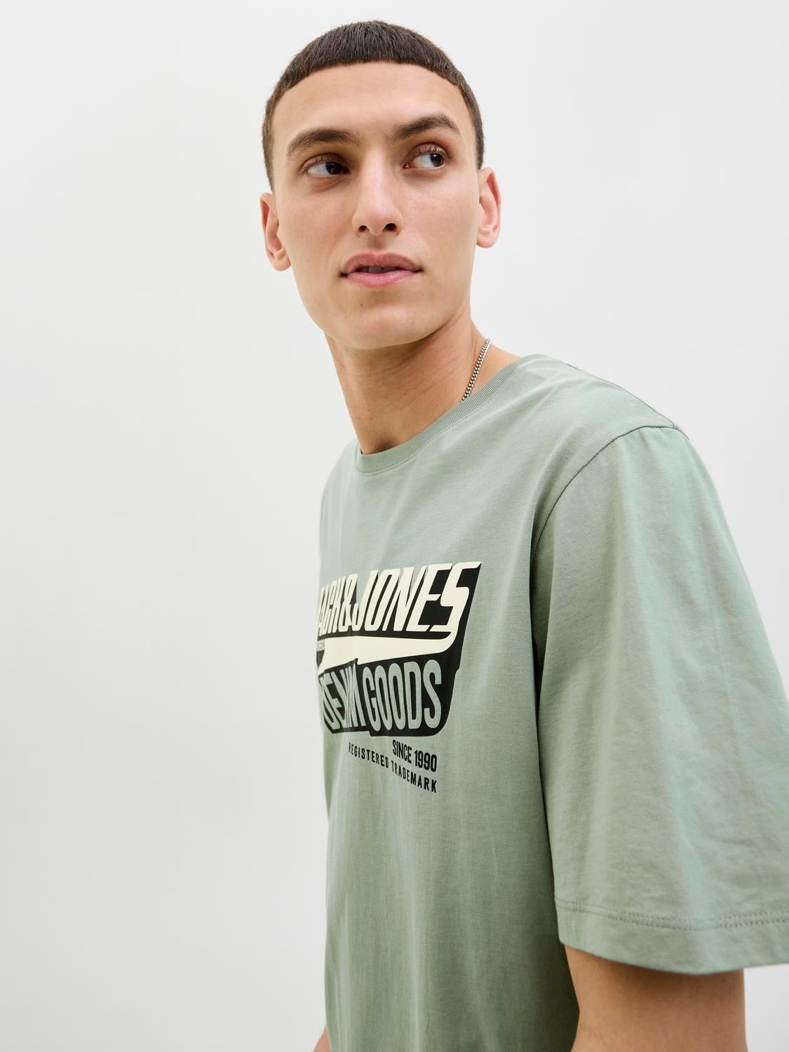 JACK & JONES JJELOGO tee o-neck col in iceberg green - Image 7