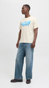 JACK & JONES JJELOGO tee o-neck col in antique white - Image 4