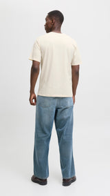 JACK & JONES JJELOGO tee o-neck col in antique white - Image 2