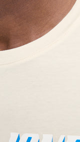 JACK & JONES JJELOGO tee o-neck col in antique white - Image 6