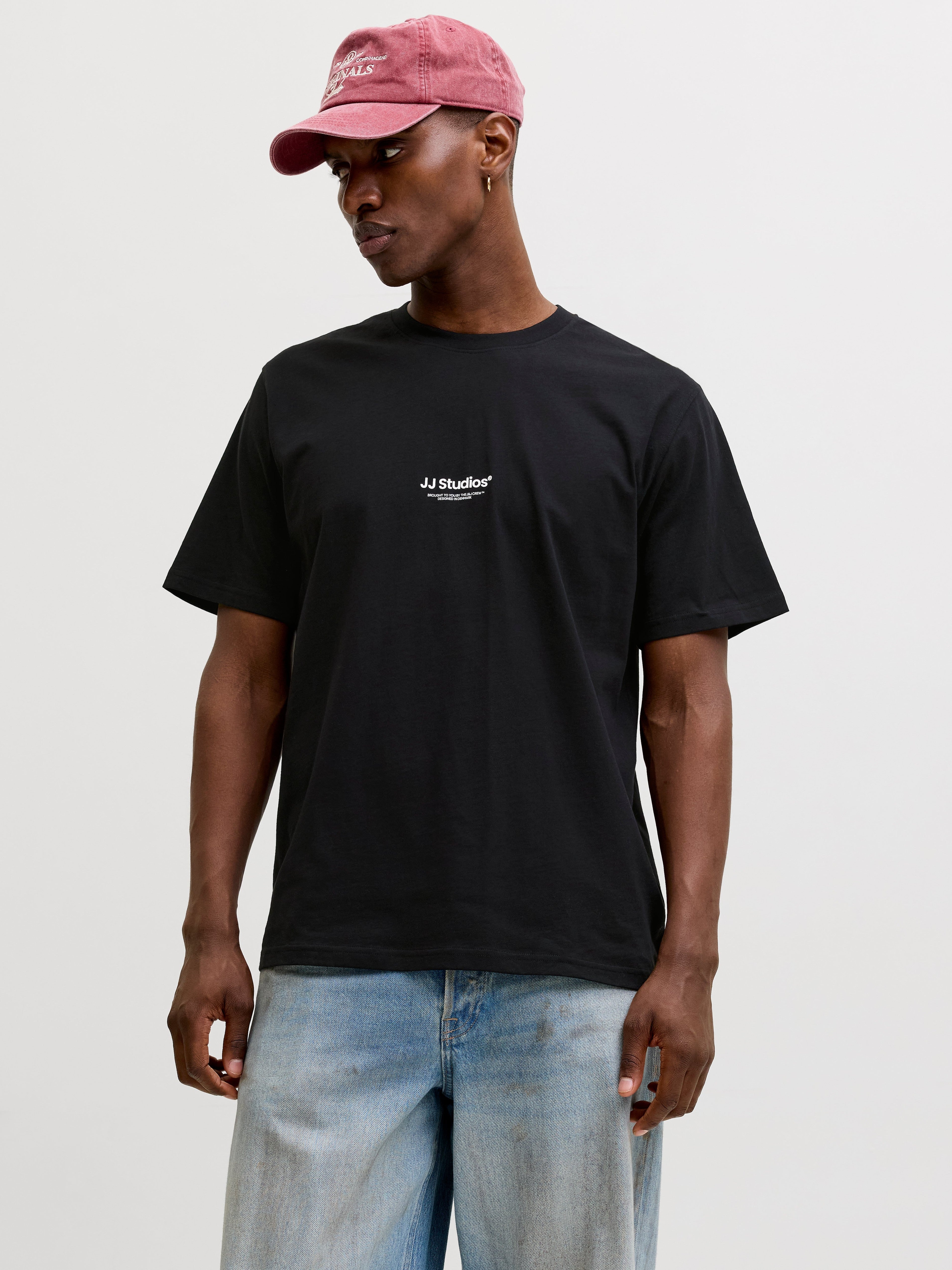 JACK & JONES JJESOHO tee crew neck in black - Image 1
