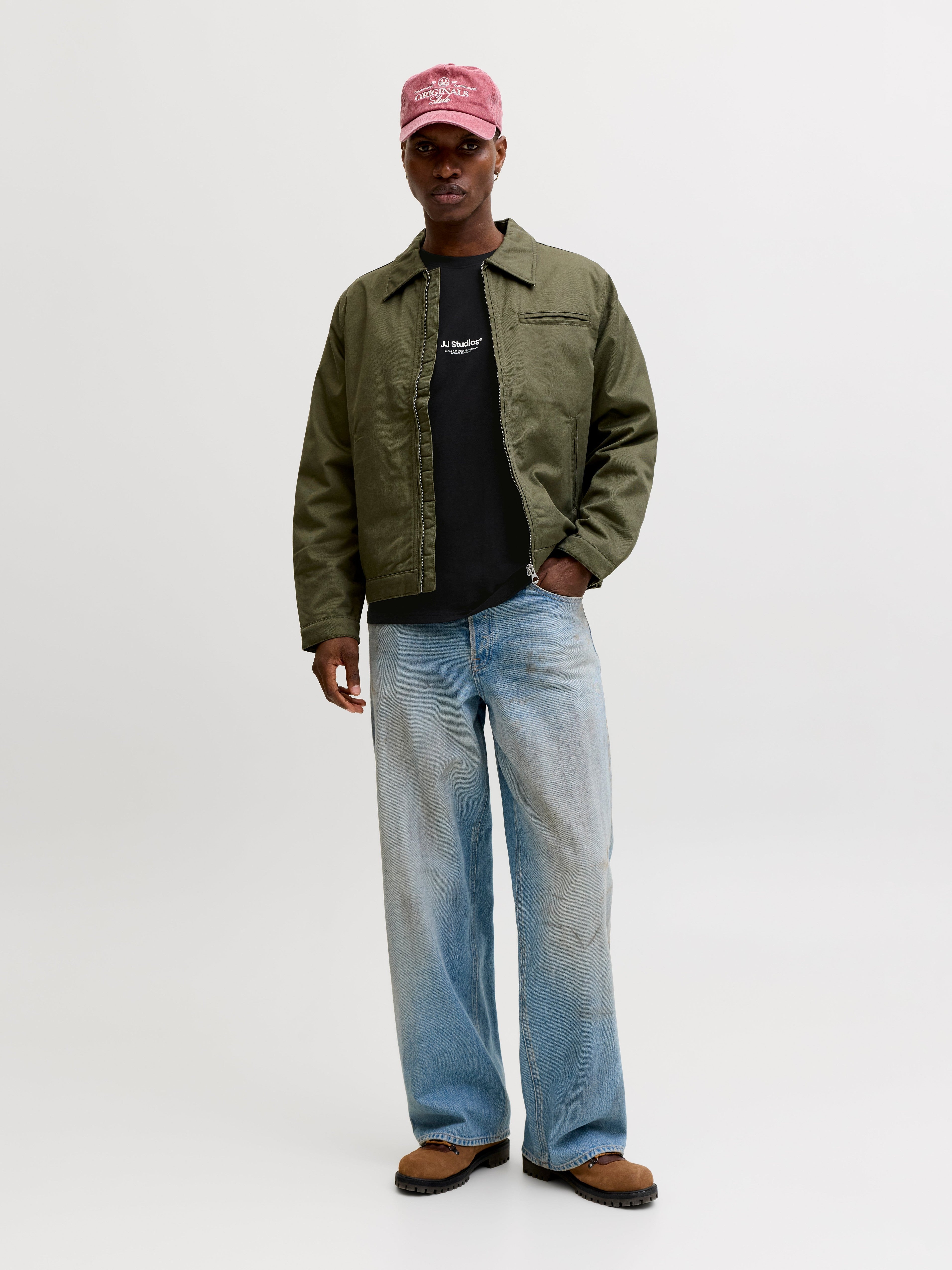 JACK & JONES JJESOHO tee crew neck in black - Image 5