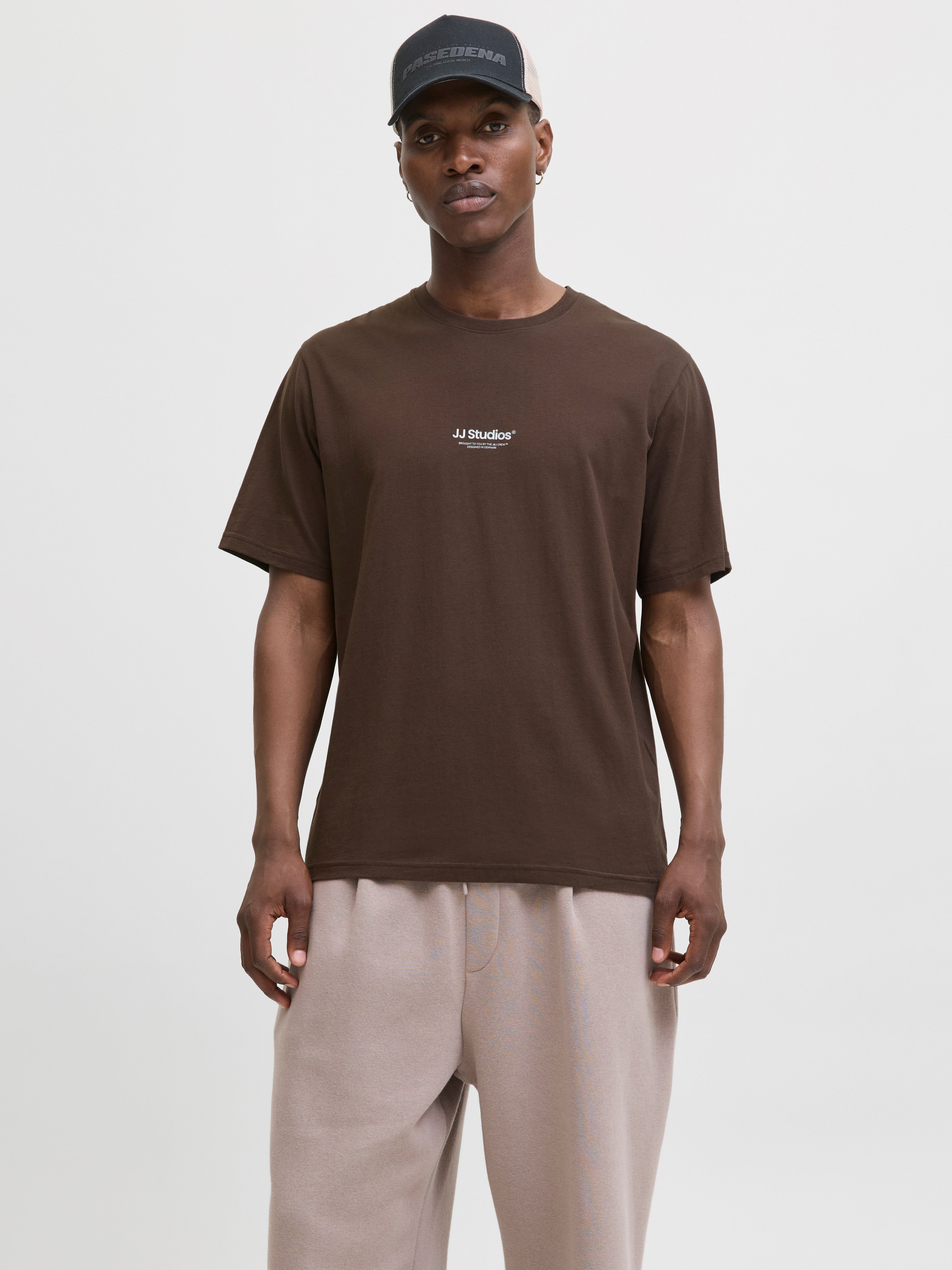 JACK & JONES JJESOHO tee crew neck in delicioso - Image 1