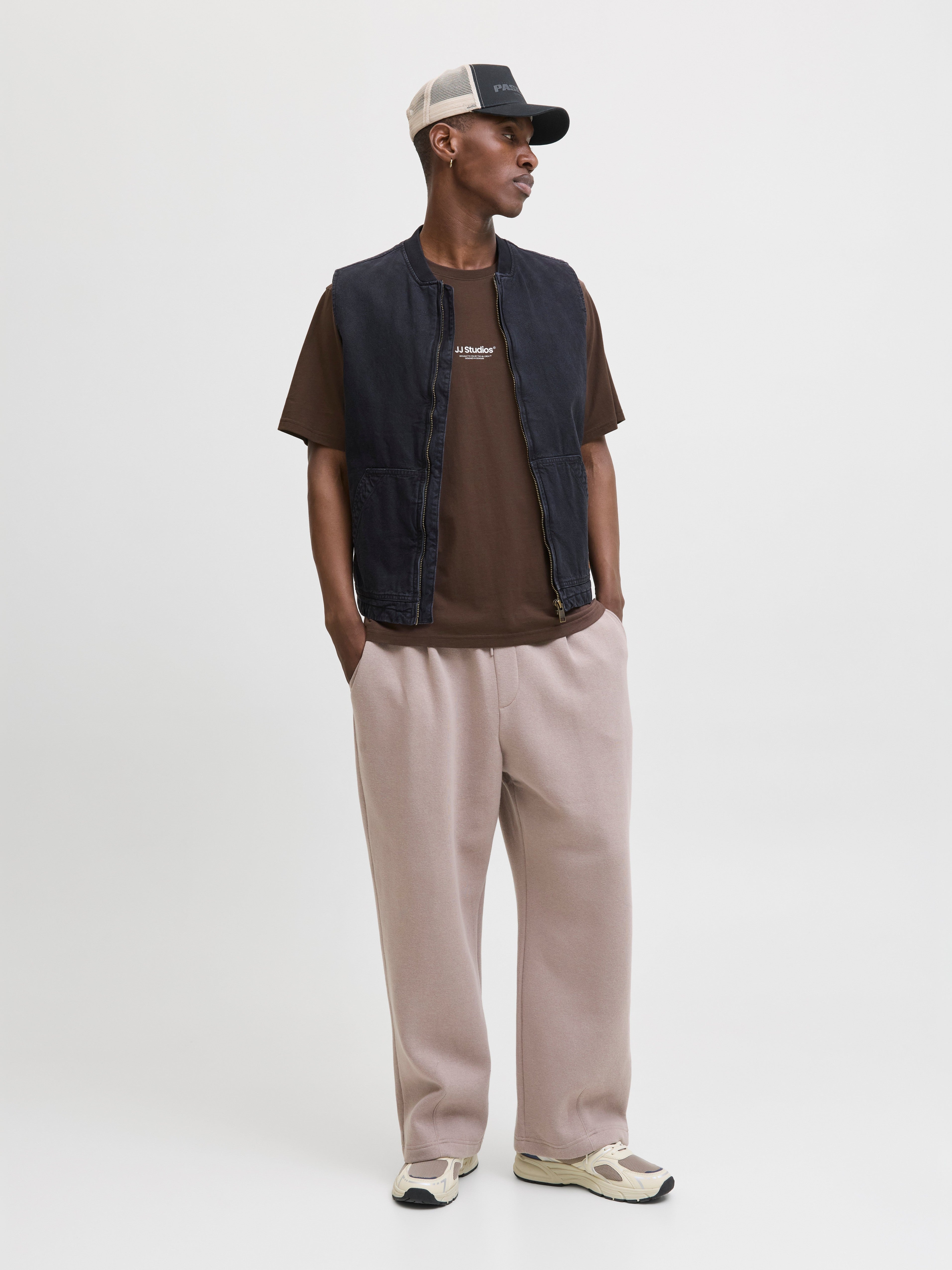 JACK & JONES JJESOHO tee crew neck in delicioso - Image 4