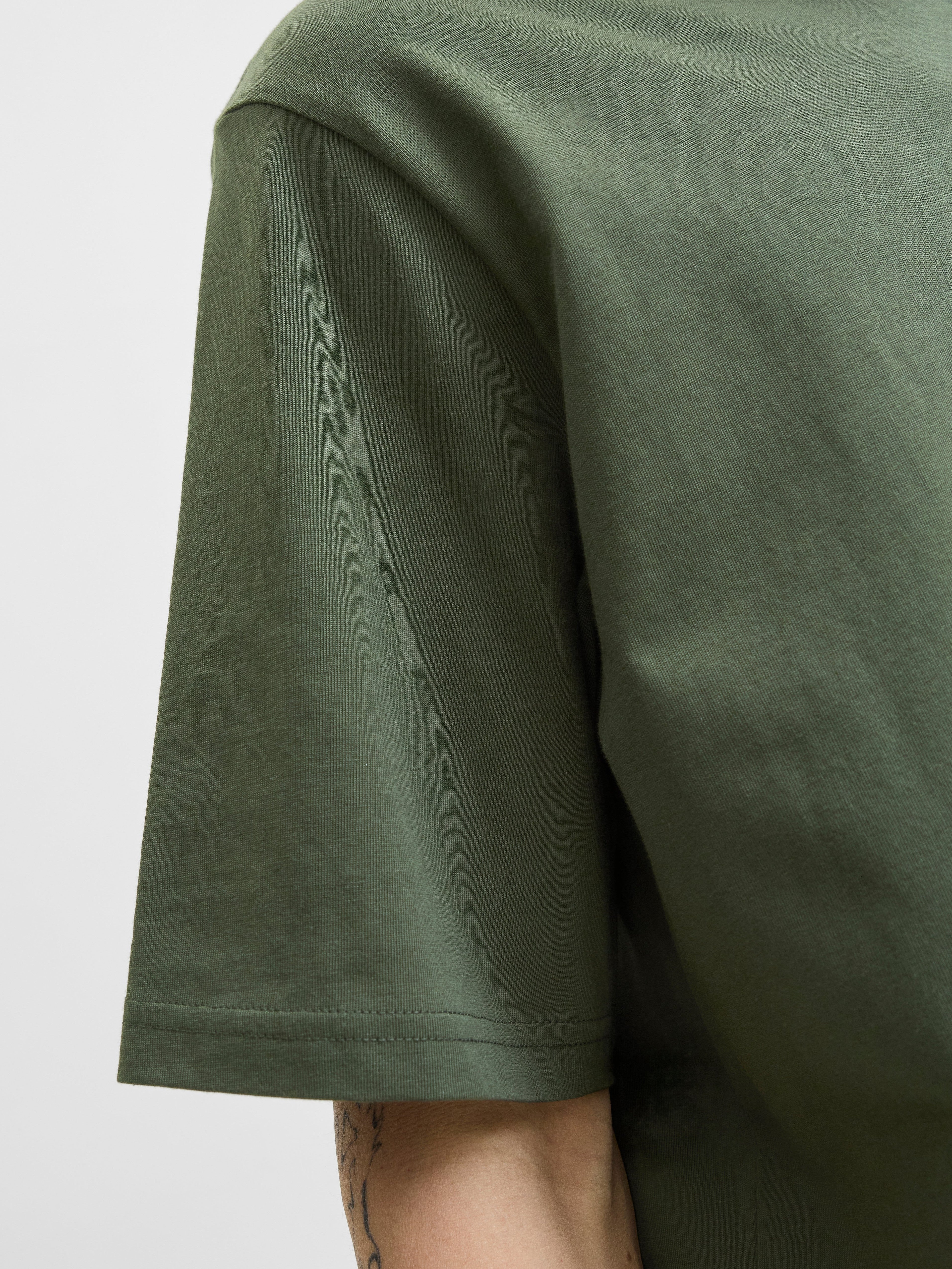 JACK & JONES JJESOHO tee crew neck in duffel bag - Image 5