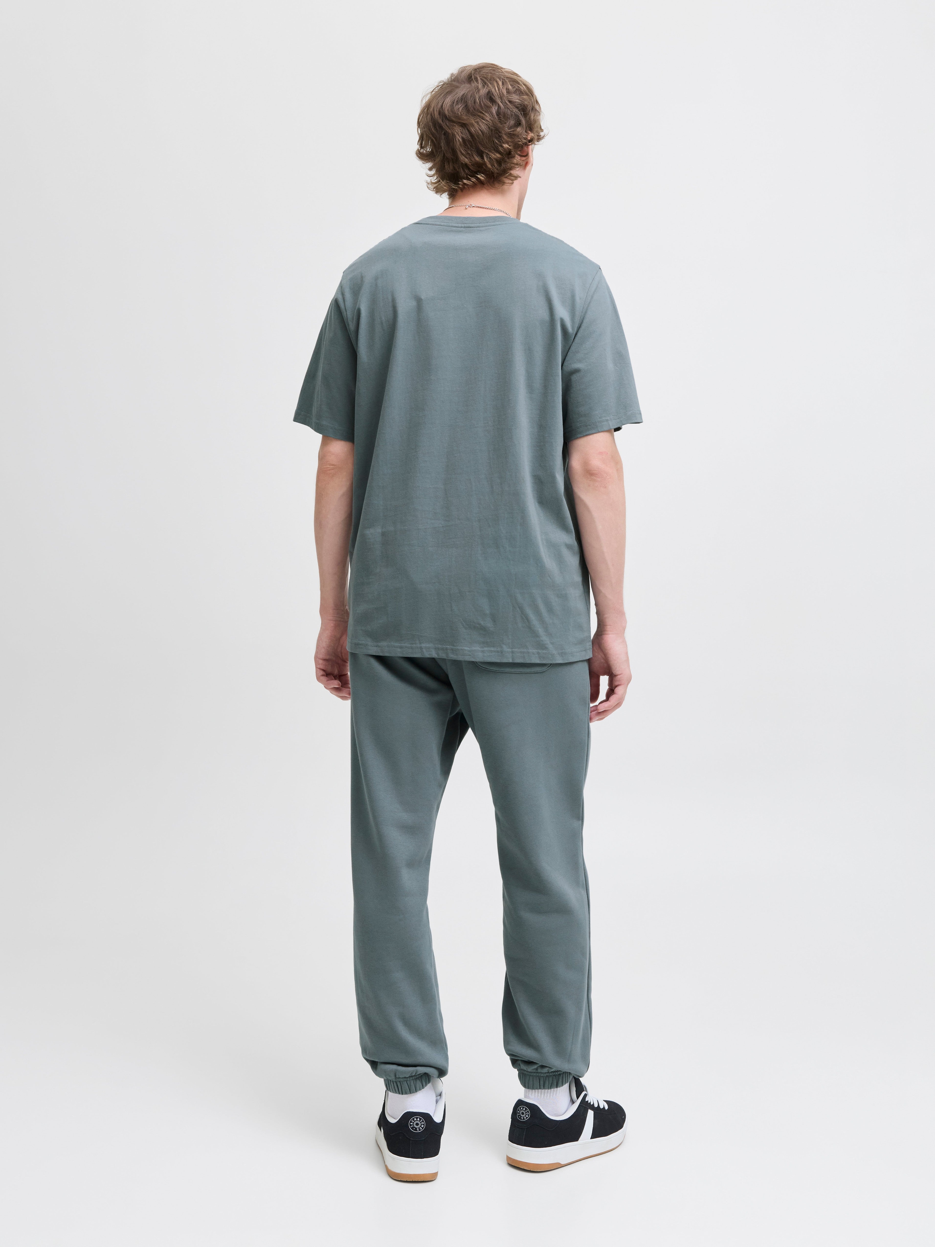JACK & JONES JJESOHO tee crew neck in stormy weather - Image 2