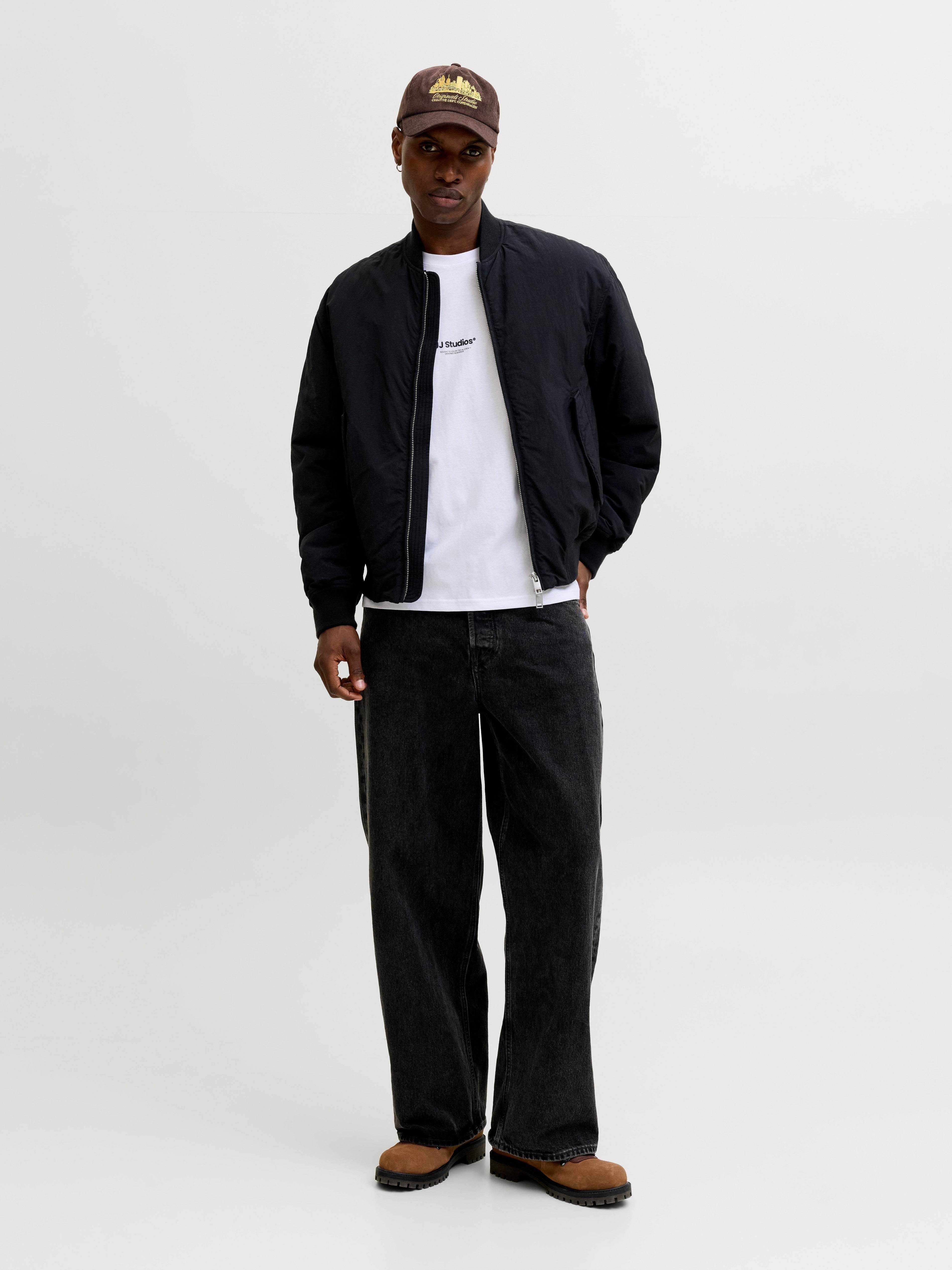 JACK & JONES JJESOHO tee crew neck in moonbeam - Image 5