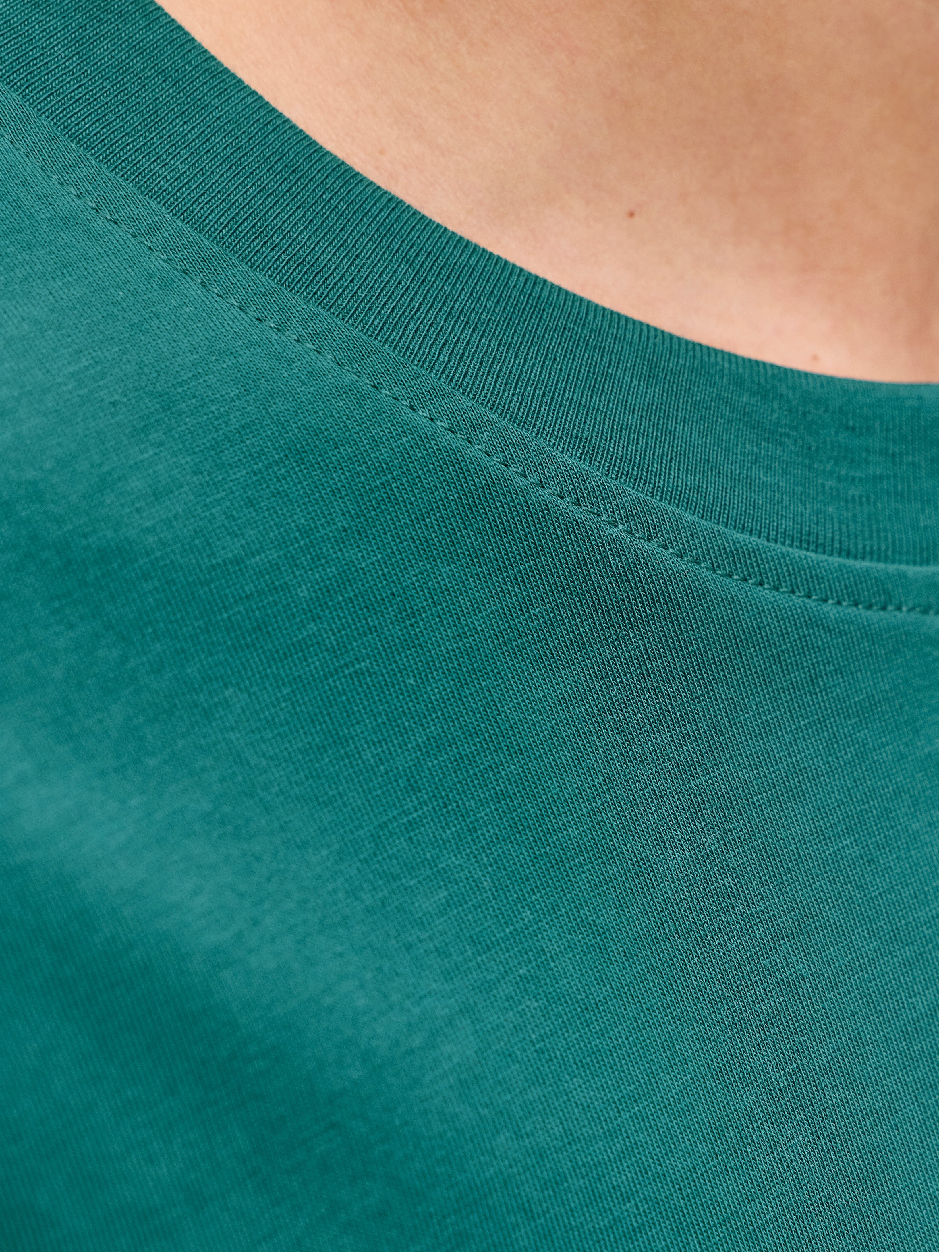 JACK & JONES JJESTAR tee in deep teal - Image 5