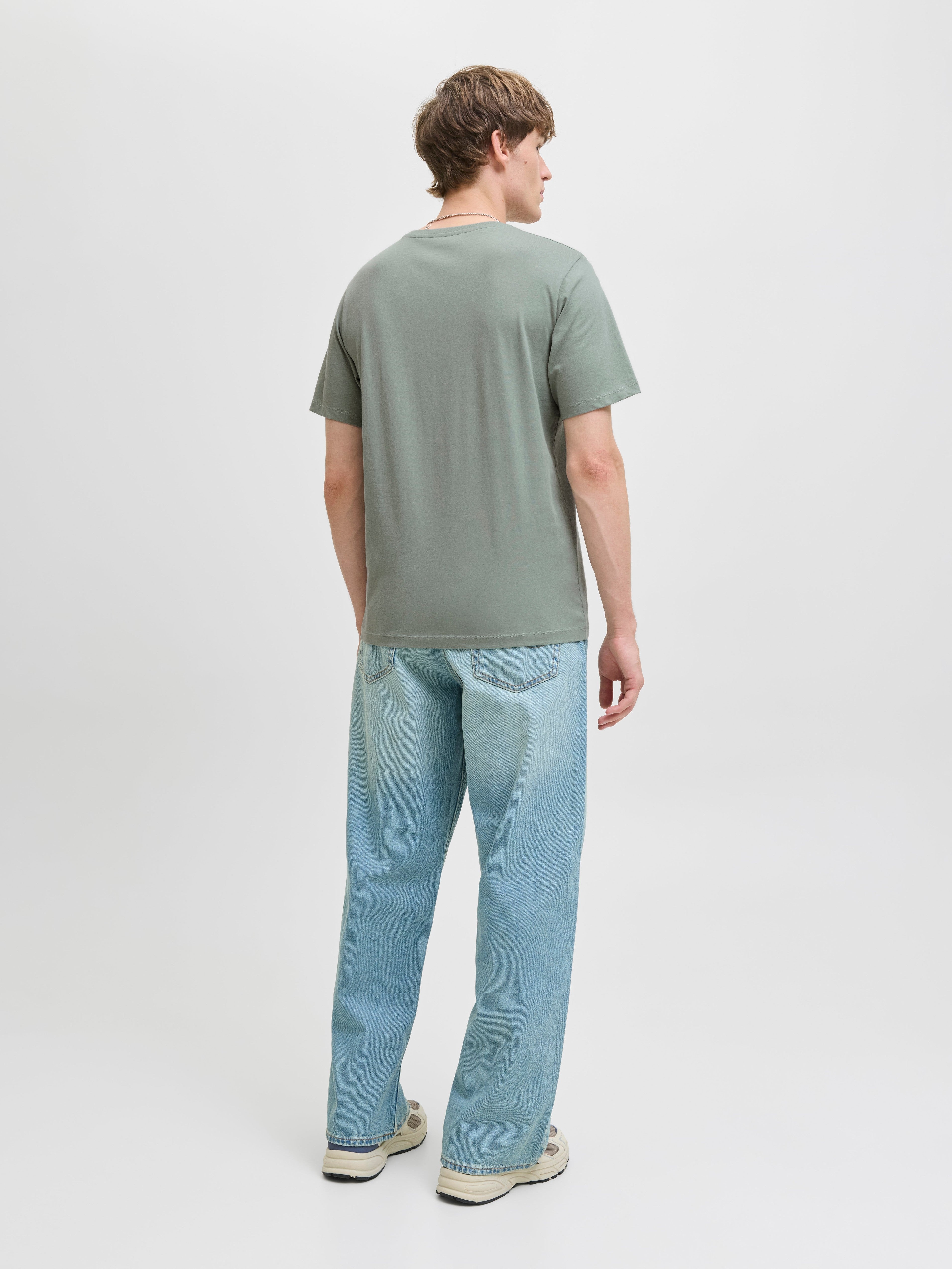 JACK & JONES JJGEPLAS tee crew neck in iceberg green - Image 2