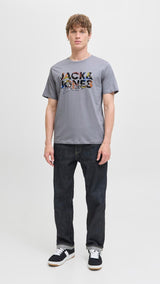 JACK & JONES JJGEPLAS tee crew neck in ultimate grey - Image 4