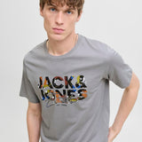 JACK & JONES JJGEPLAS tee crew neck in ultimate grey - Image 7
