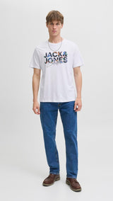 JACK & JONES JJGEPLAS tee crew neck in white - Image 4