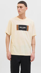 JACK & JONES JJHAYATO tee crew neck in antique white - Image 1