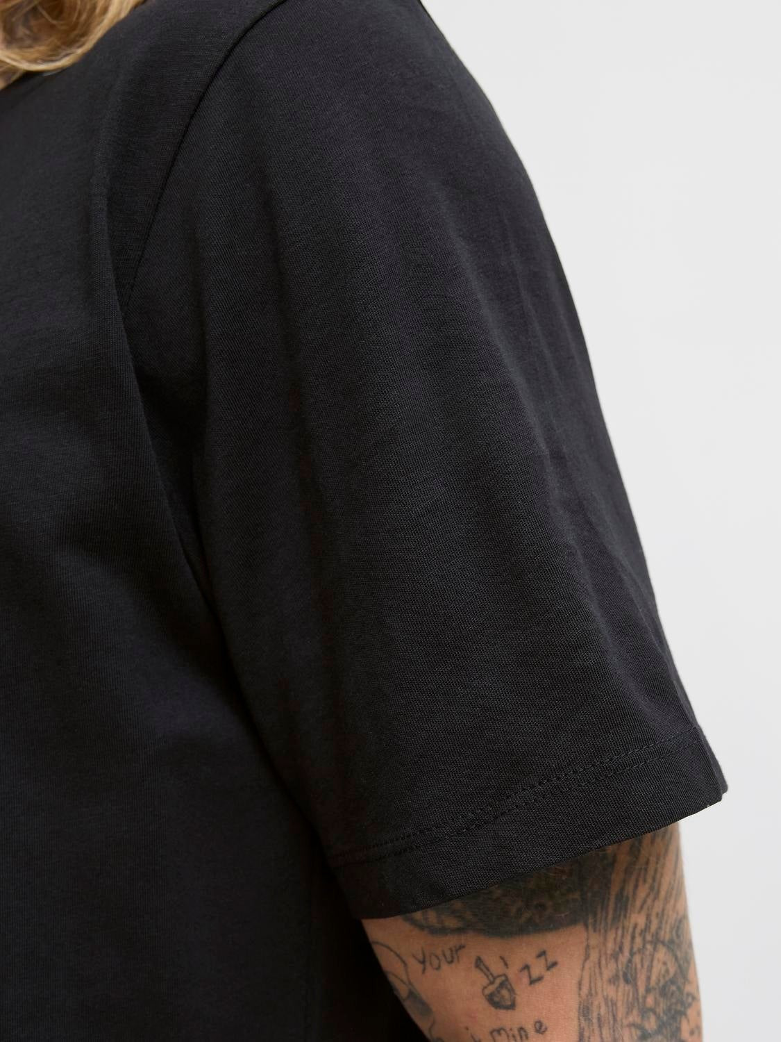 JACK & JONES JJHAYATO tee crew neck in black - Image 5