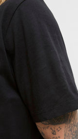 JACK & JONES JJHAYATO tee crew neck in black - Image 5