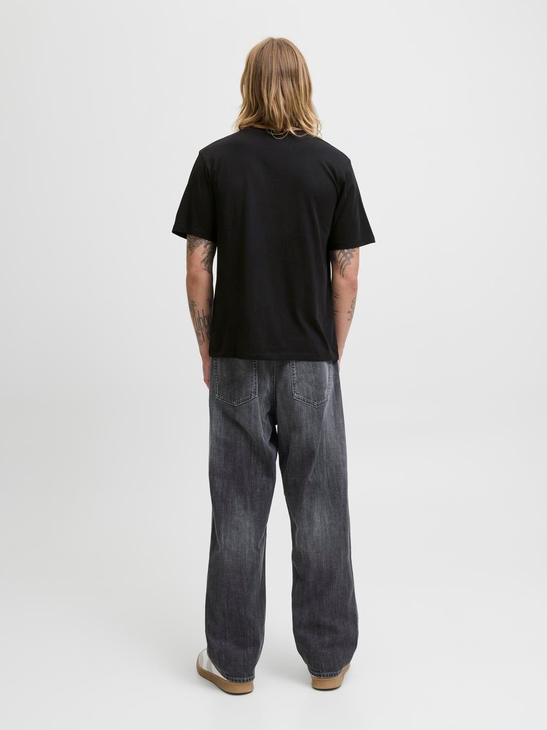 JACK & JONES JJHAYATO tee crew neck in black - Image 2