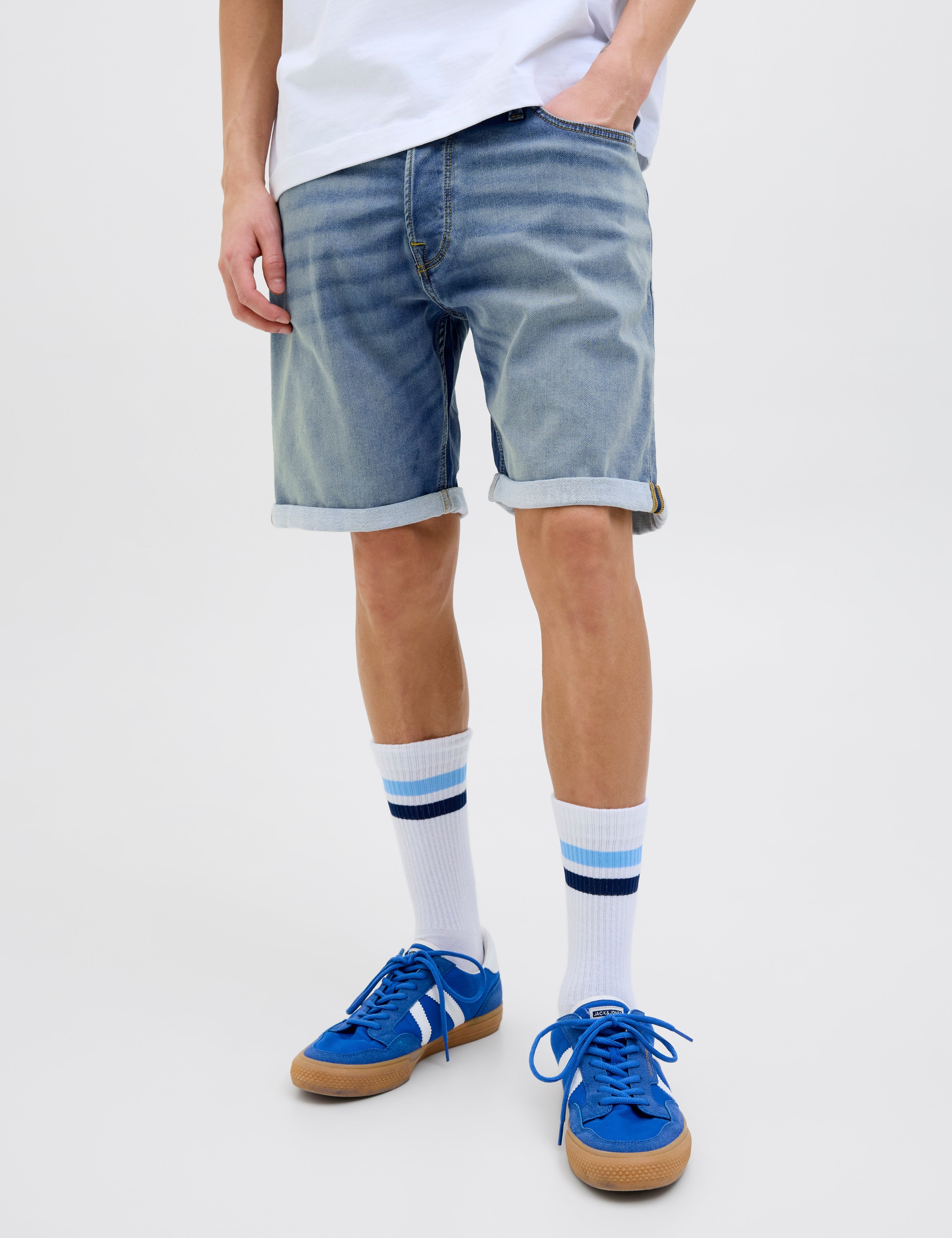JACK & JONES JJIRICK jjicon i.k. shorts ge in blue denim - Image 1