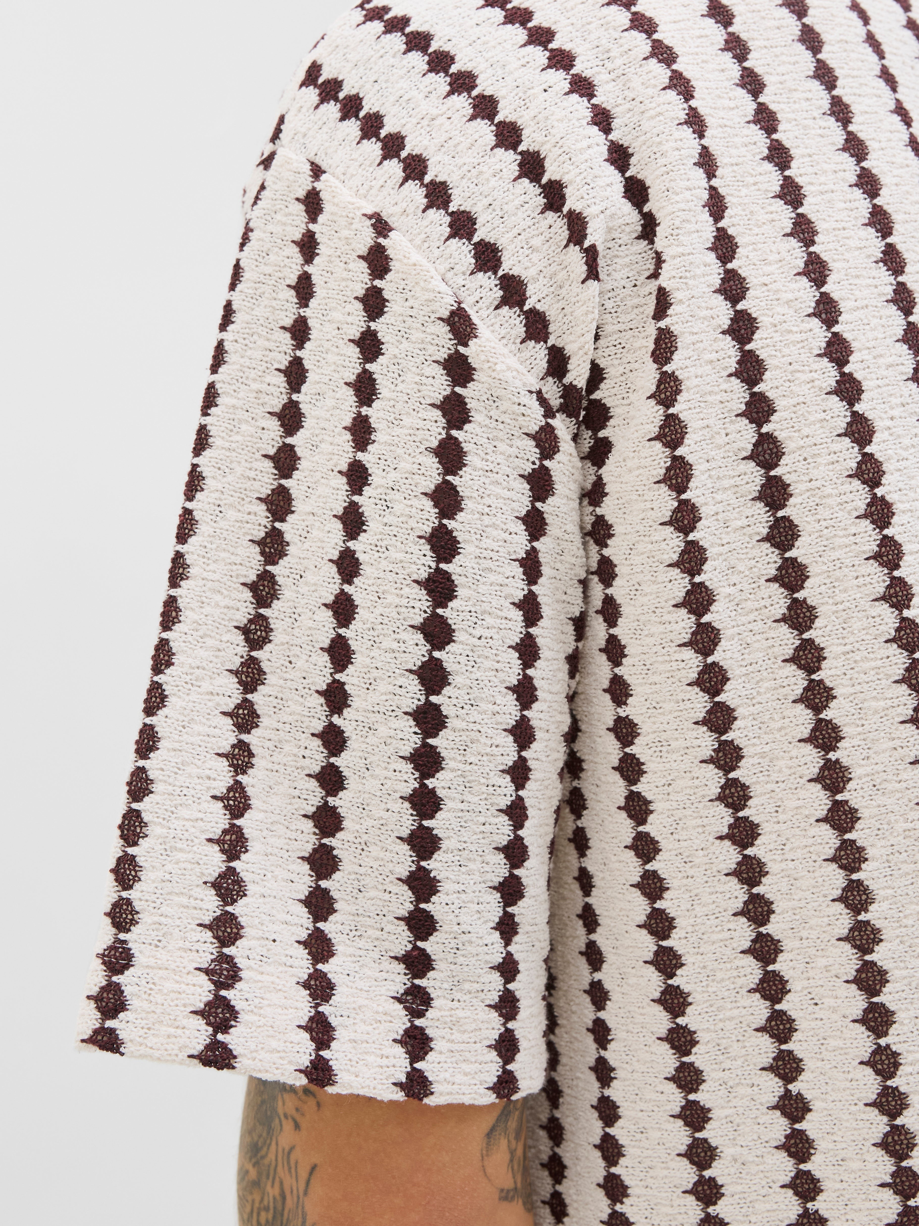 JACK & JONES JORGRAMERCY jersey resort shirt in antique white - Image 5