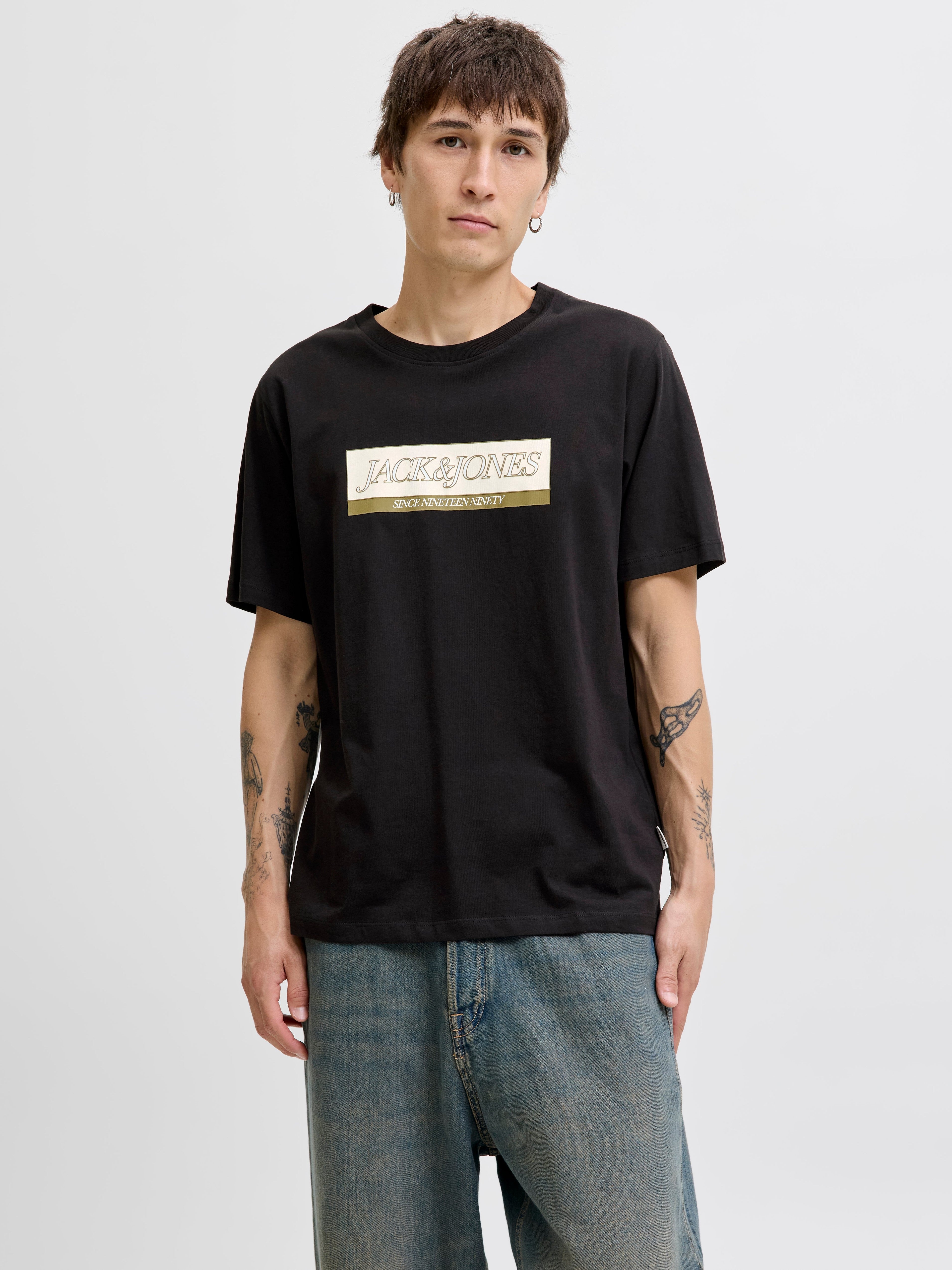 JACK & JONES JORINWOOD block branding tee in black - Image 1