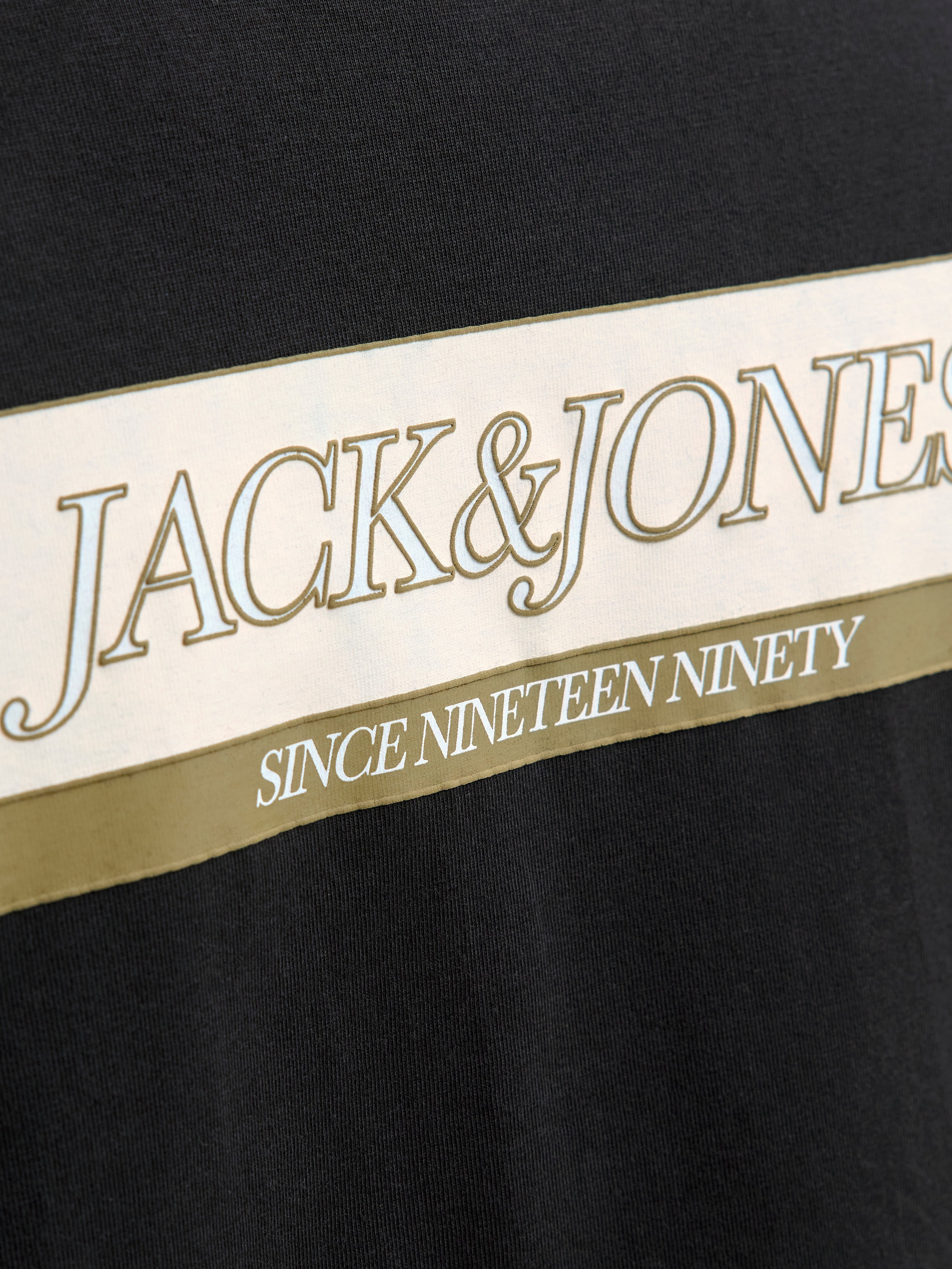 JACK & JONES JORINWOOD block branding tee in black - Image 5