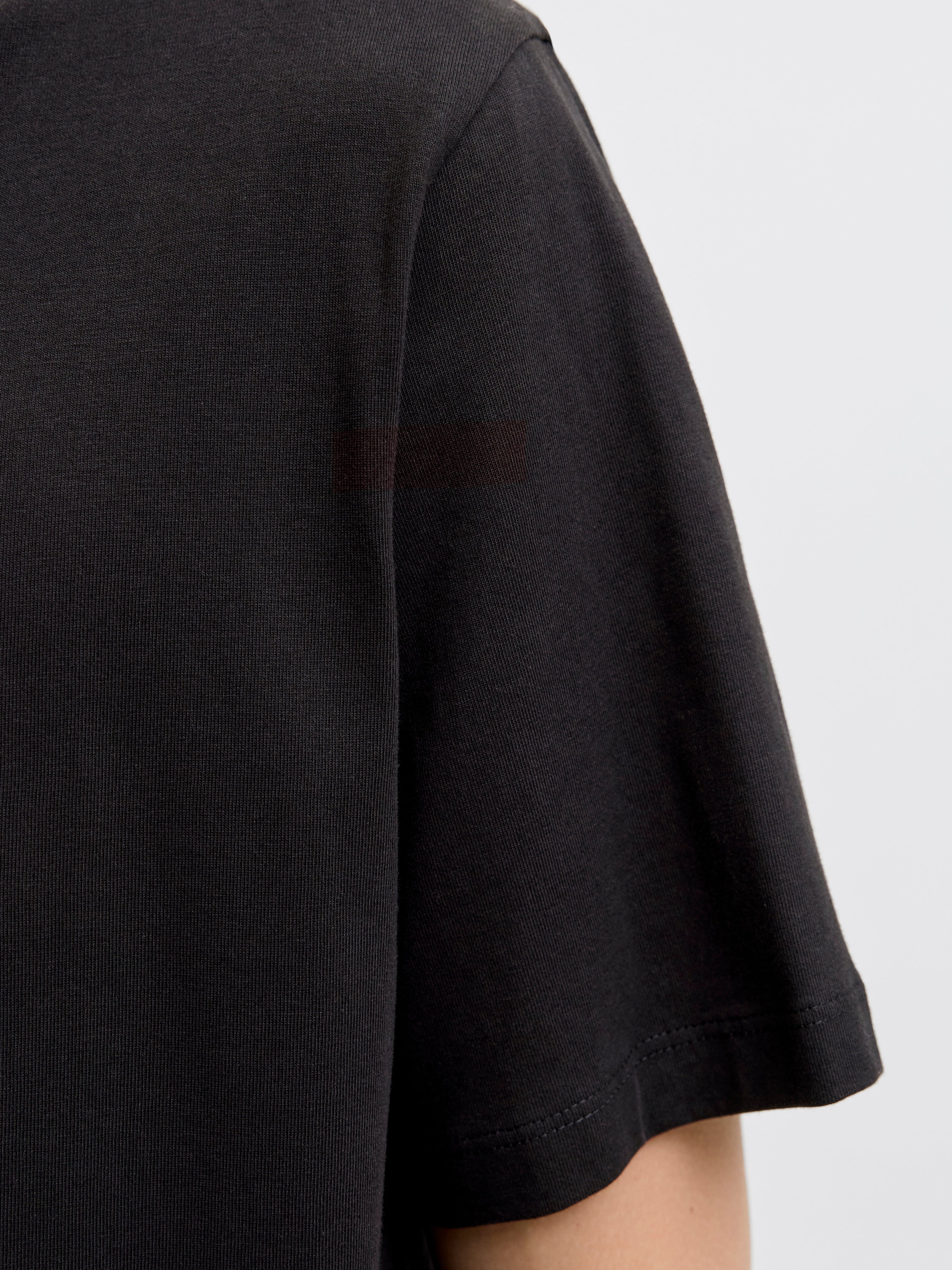 JACK & JONES JORINWOOD block branding tee in black - Image 6