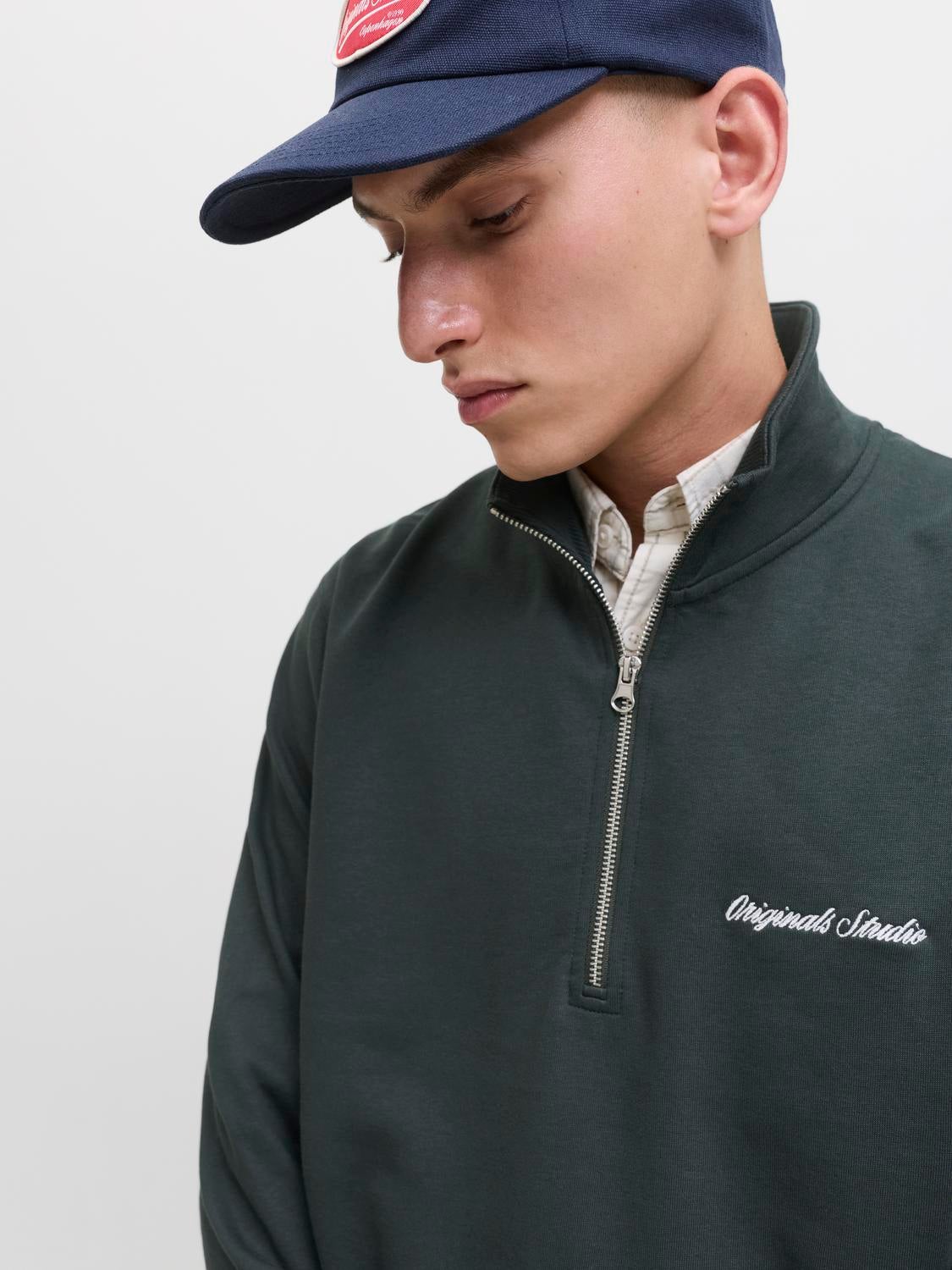 JACK & JONES JORNORREBRO emb sweat high neck - forest river