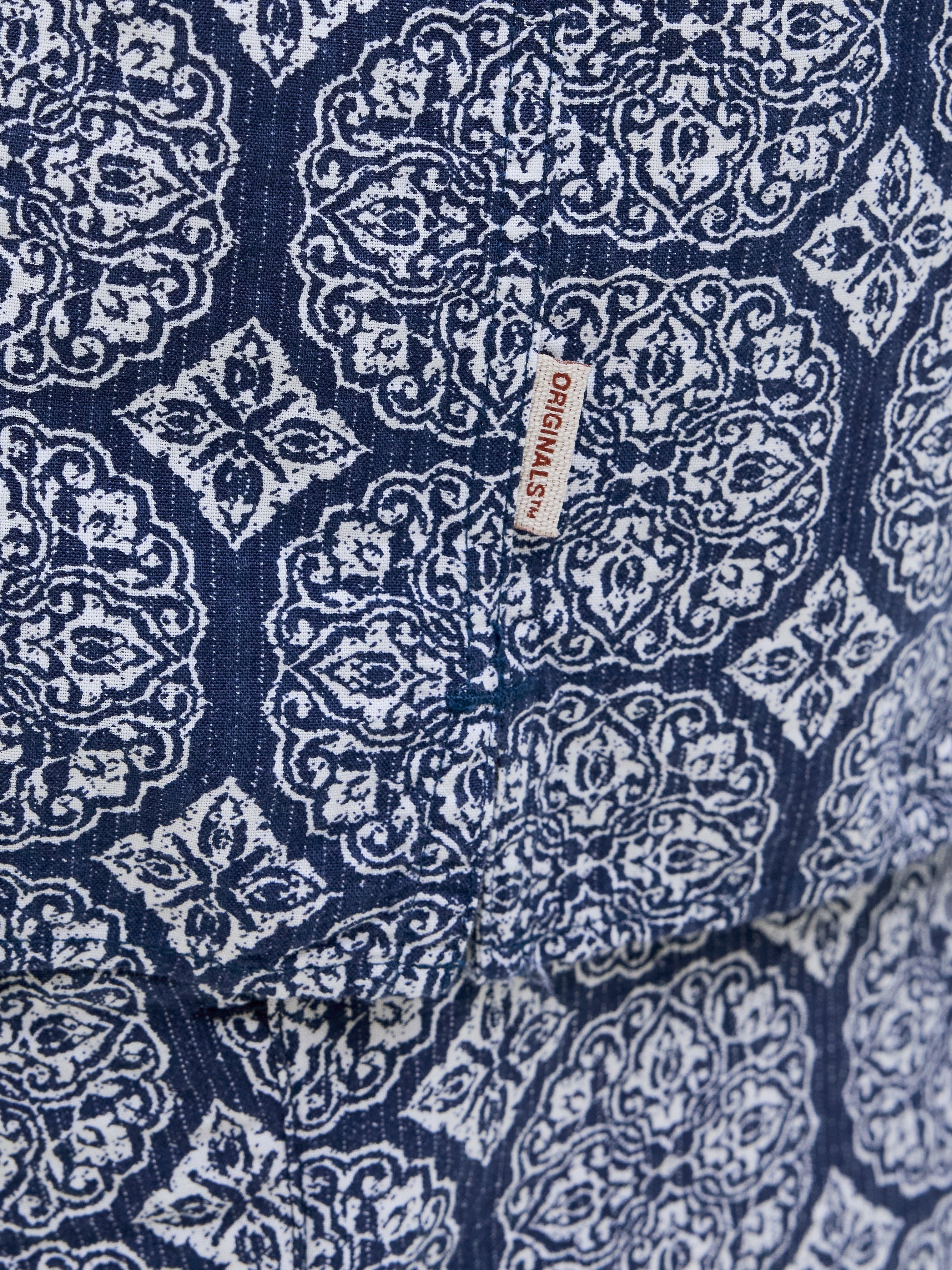 JACK & JONES JORSEERSUCKER aop shirt in cedar - Image 5