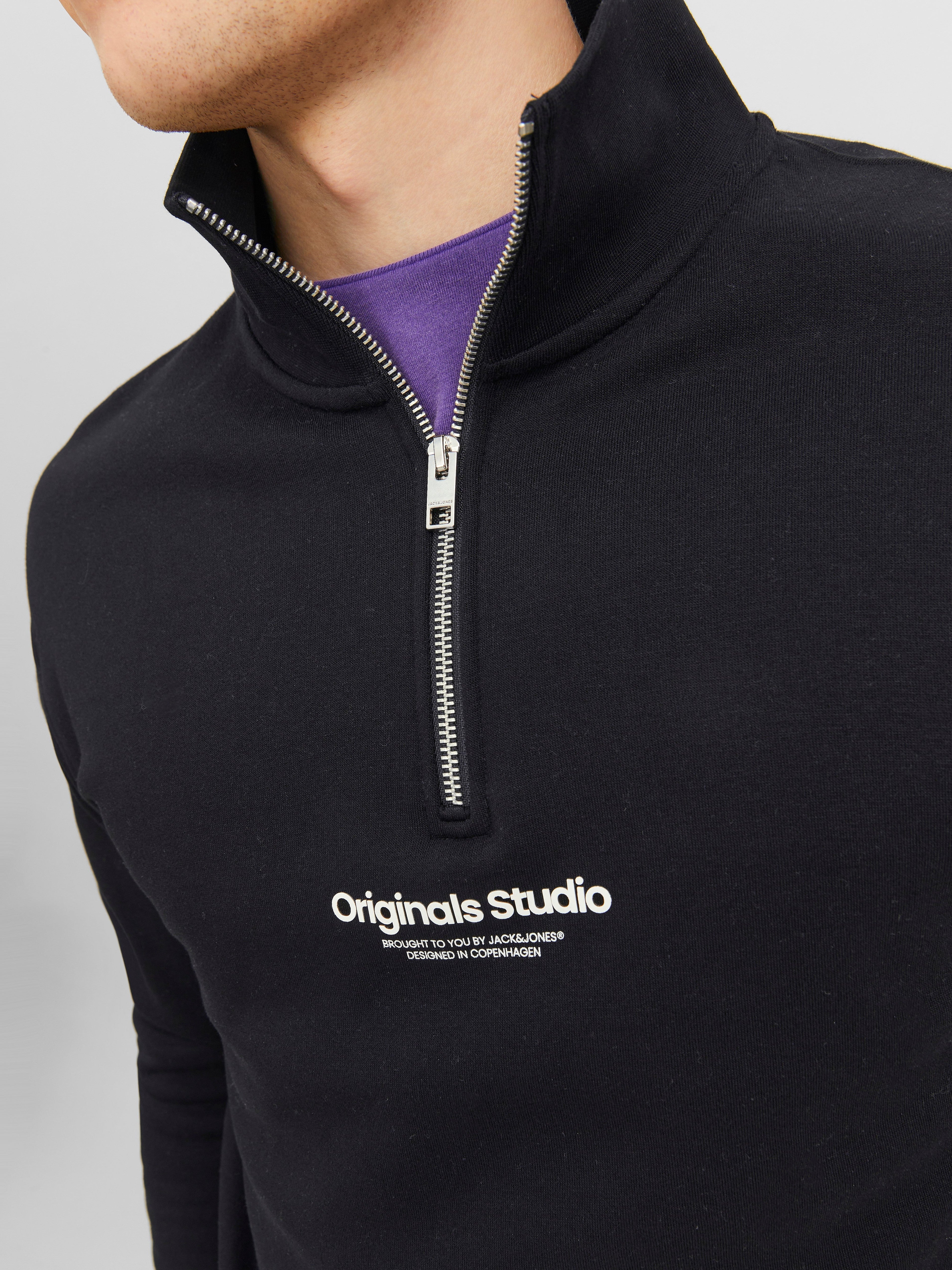 JACK & JONES JORVESTERBRO sweat quarter zip in kalamata  - Image 6