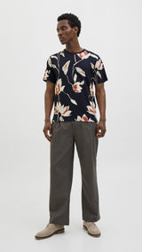 JACK & JONES JPRBLAPALERMO aop tee in night sky - Image 4