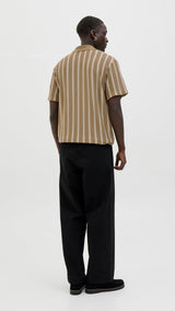 JACK & JONES JPRBLUHARRY split neck polo in elmwood - Image 2